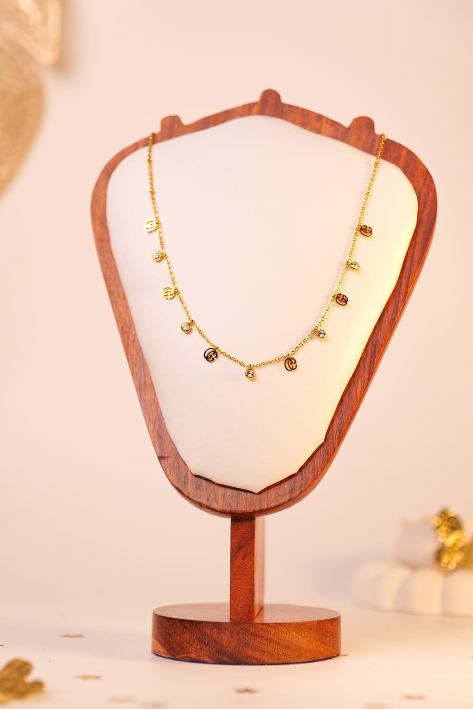 Sparkling Gucci-Inspired Emblem Neckchain | Gold-Tone Luxe Necklace with Crystal Accents