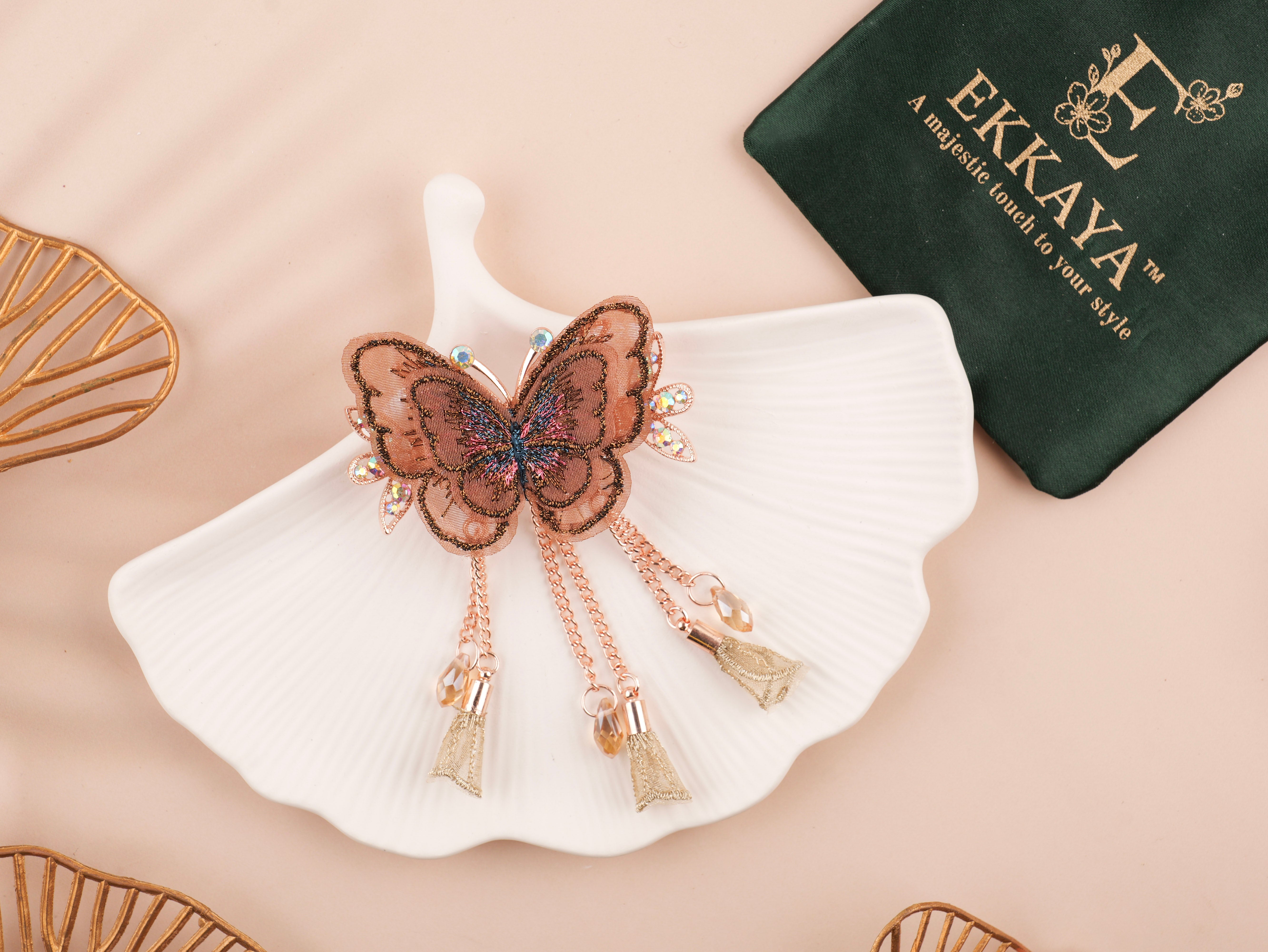 Korean Butterfly Dangle Claw – Whimsical Elegance for Your Hair