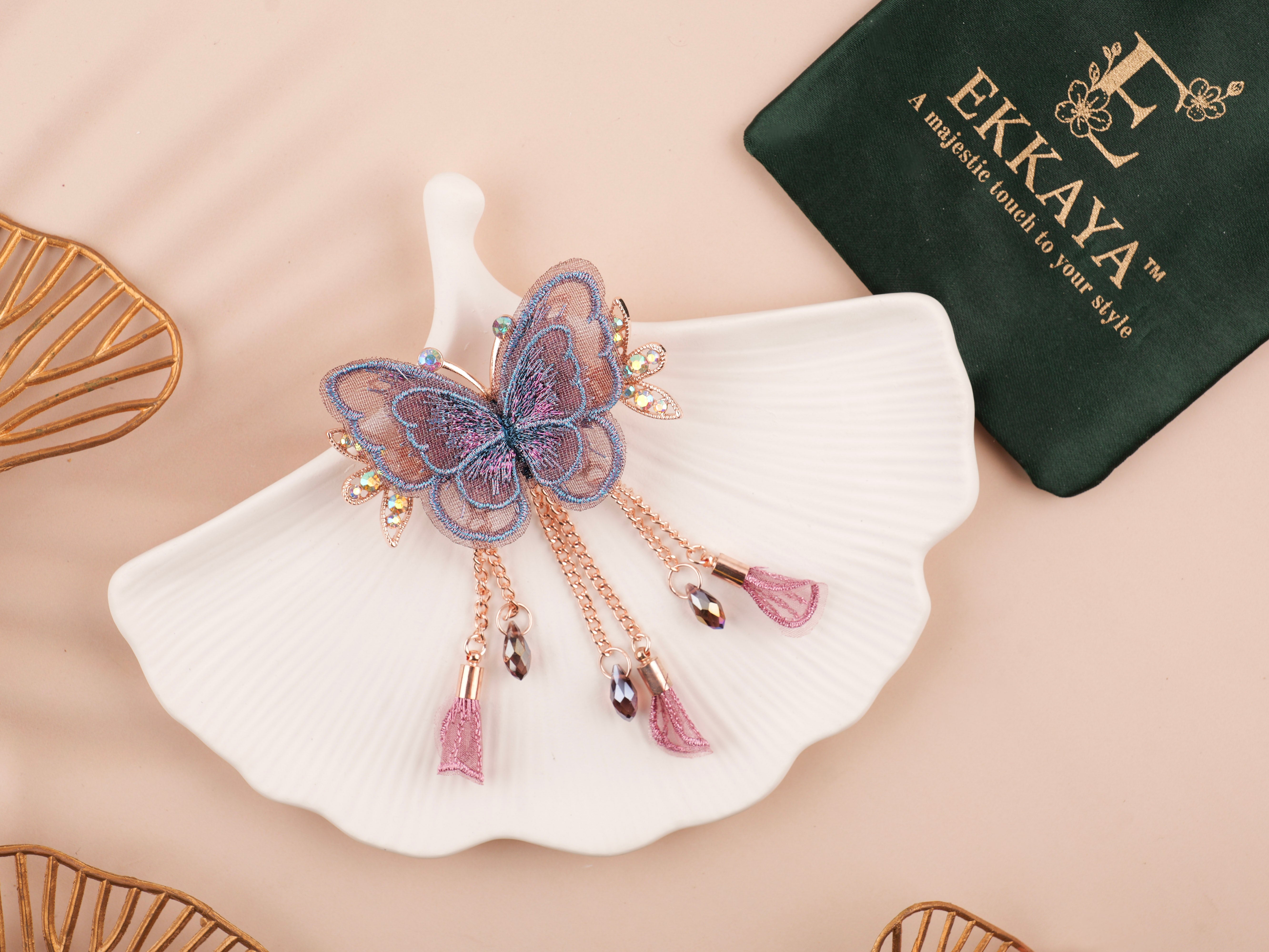 Korean Butterfly Dangle Claw – Whimsical Elegance for Your Hair