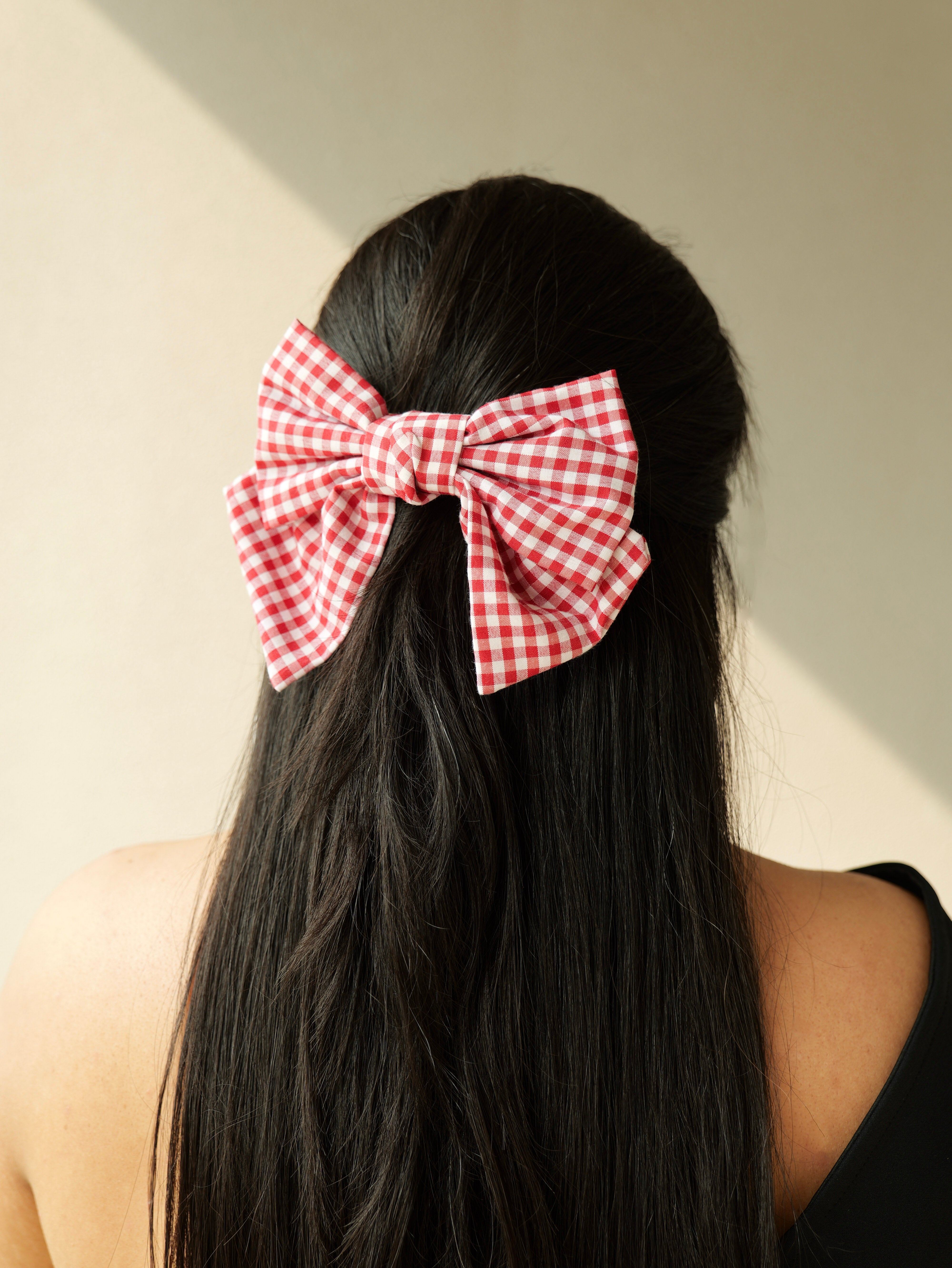 Sweet Gingham Charm Bow – Classic Cutie with a Vintage Twist