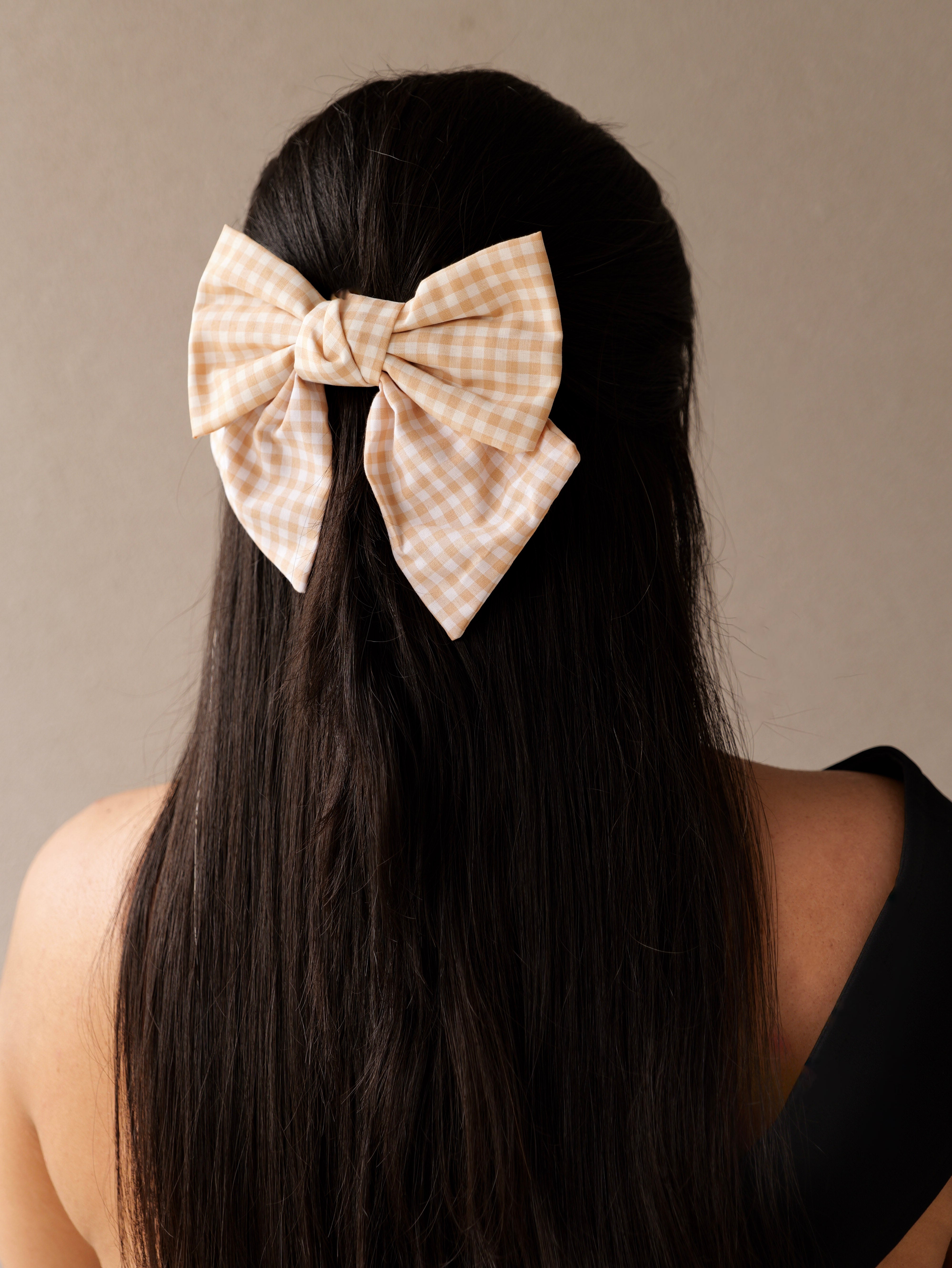 Sweet Gingham Charm Bow – Classic Cutie with a Vintage Twist