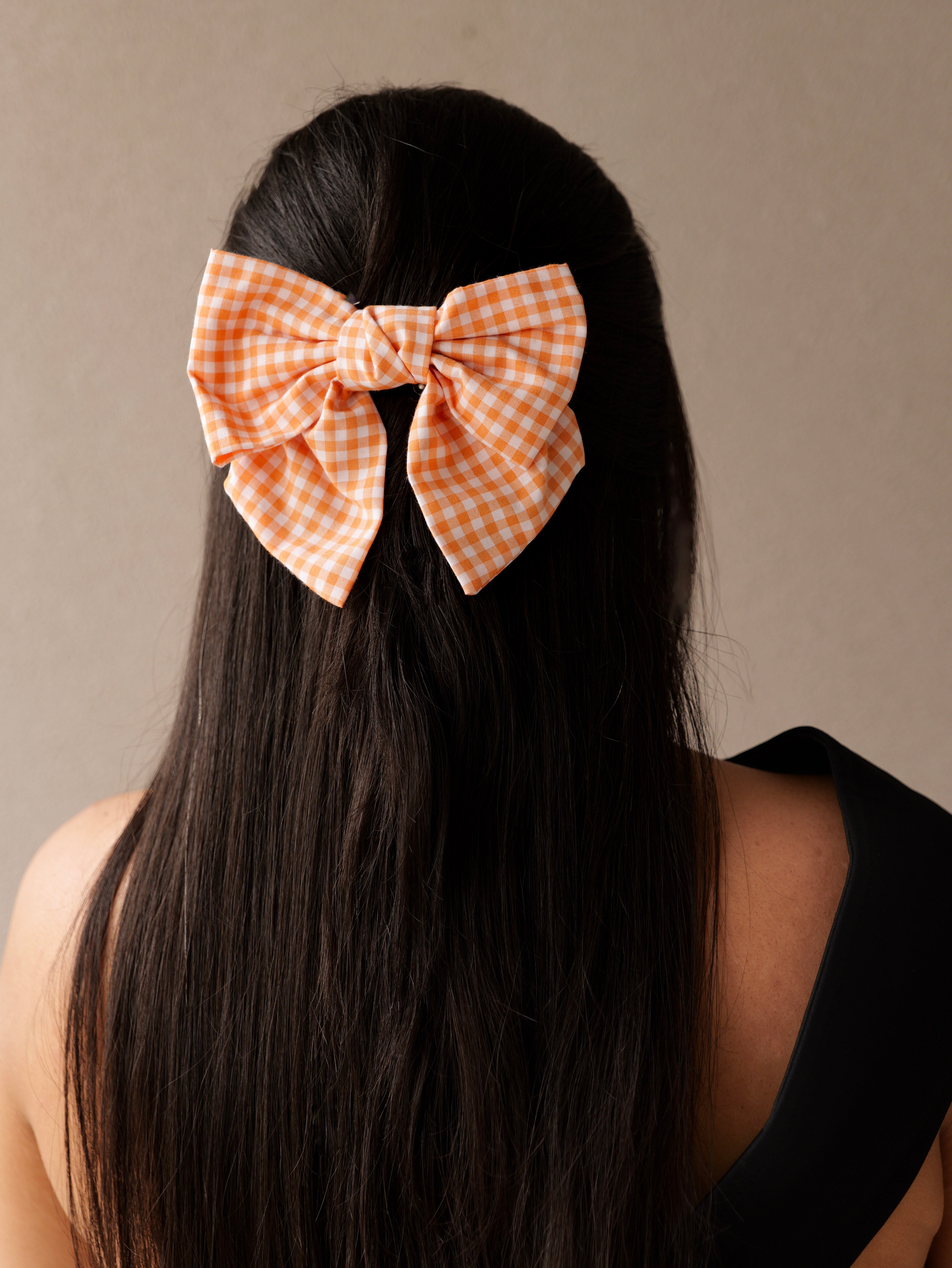 Sweet Gingham Charm Bow – Classic Cutie with a Vintage Twist