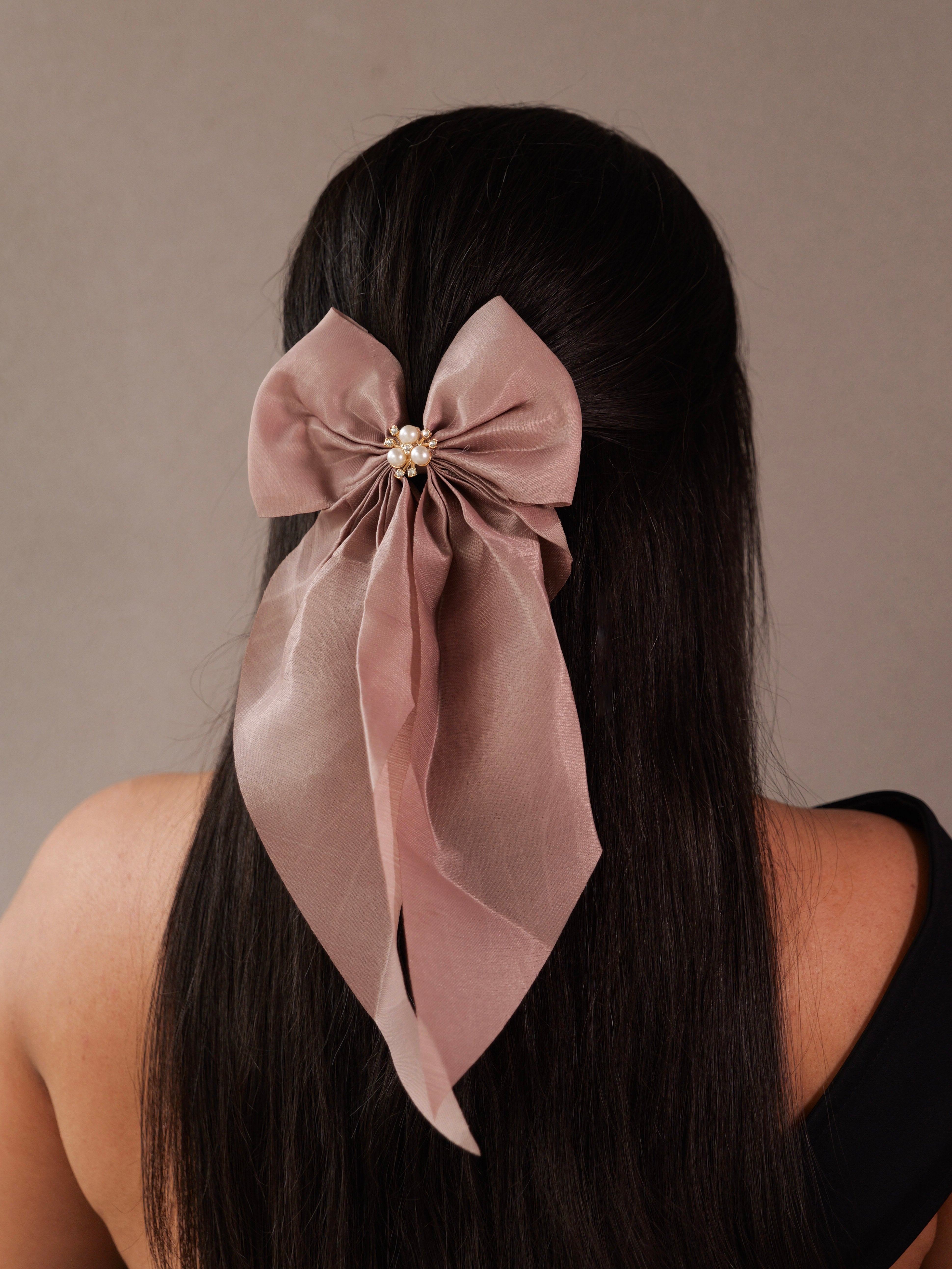 Royal Satin Bow – Graceful Glamour for the Modern Queen