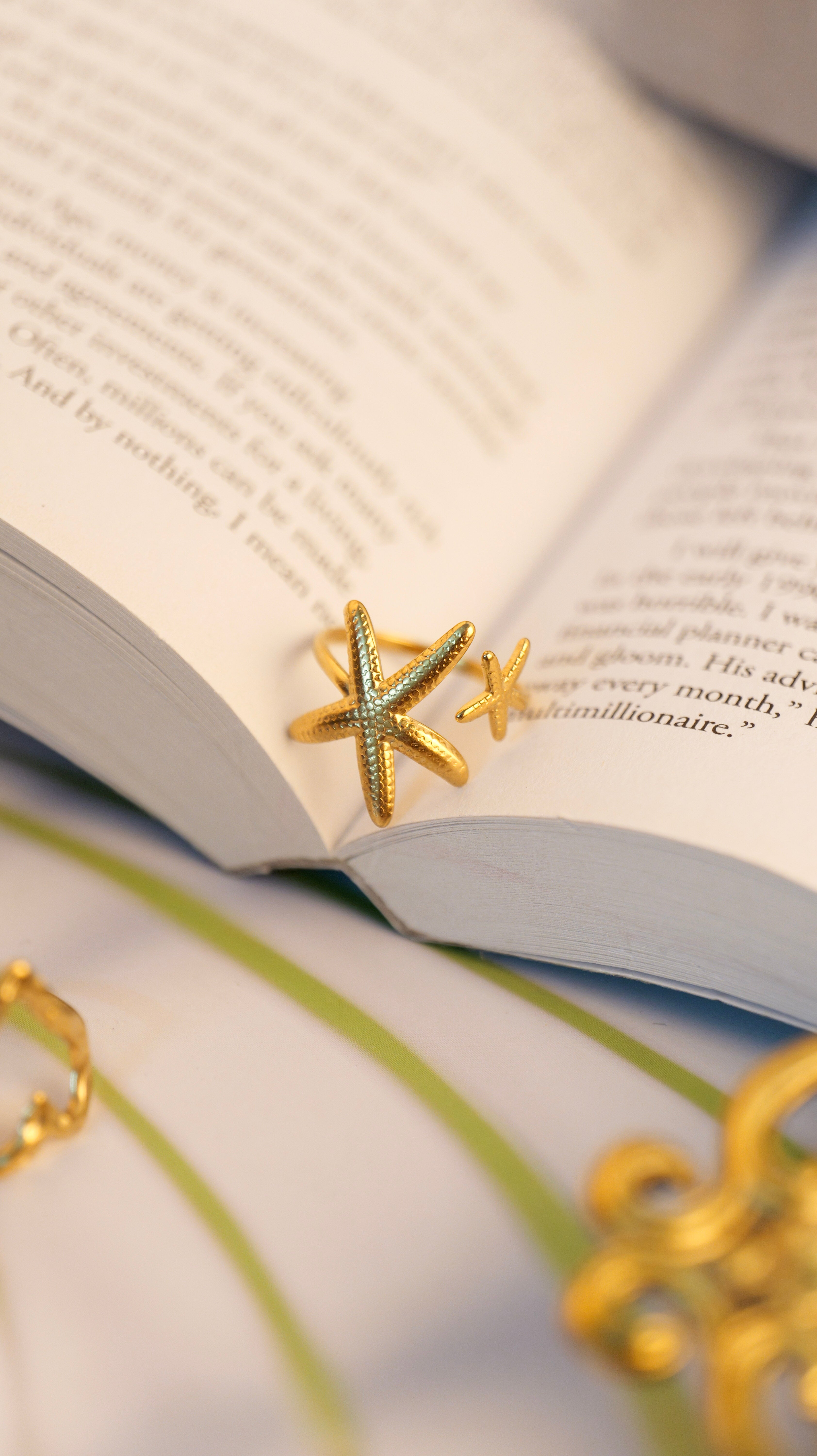 Elegant Gold Starfish Adjustable Ring | Beach-Inspired Women’s Jewelry