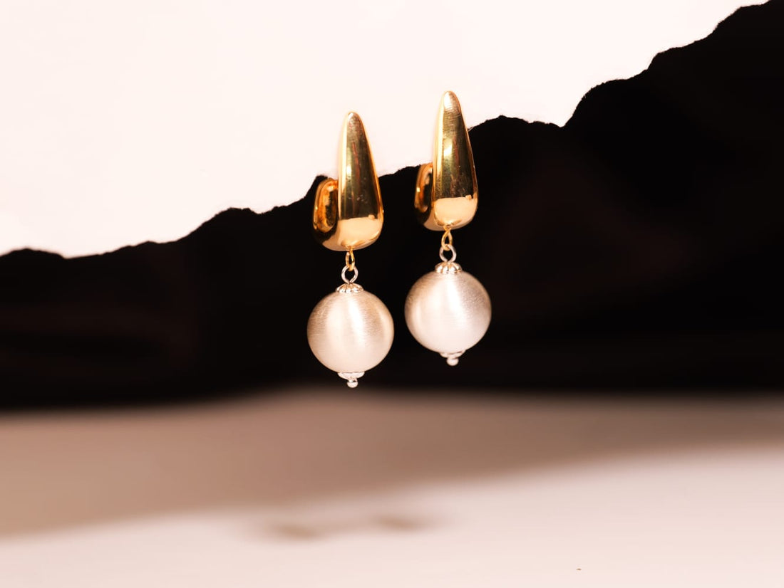 Gold Drop Earrings with Textured Pearl | Vintage-Inspired Ribbed Design | Elegant Statement Jewelry
