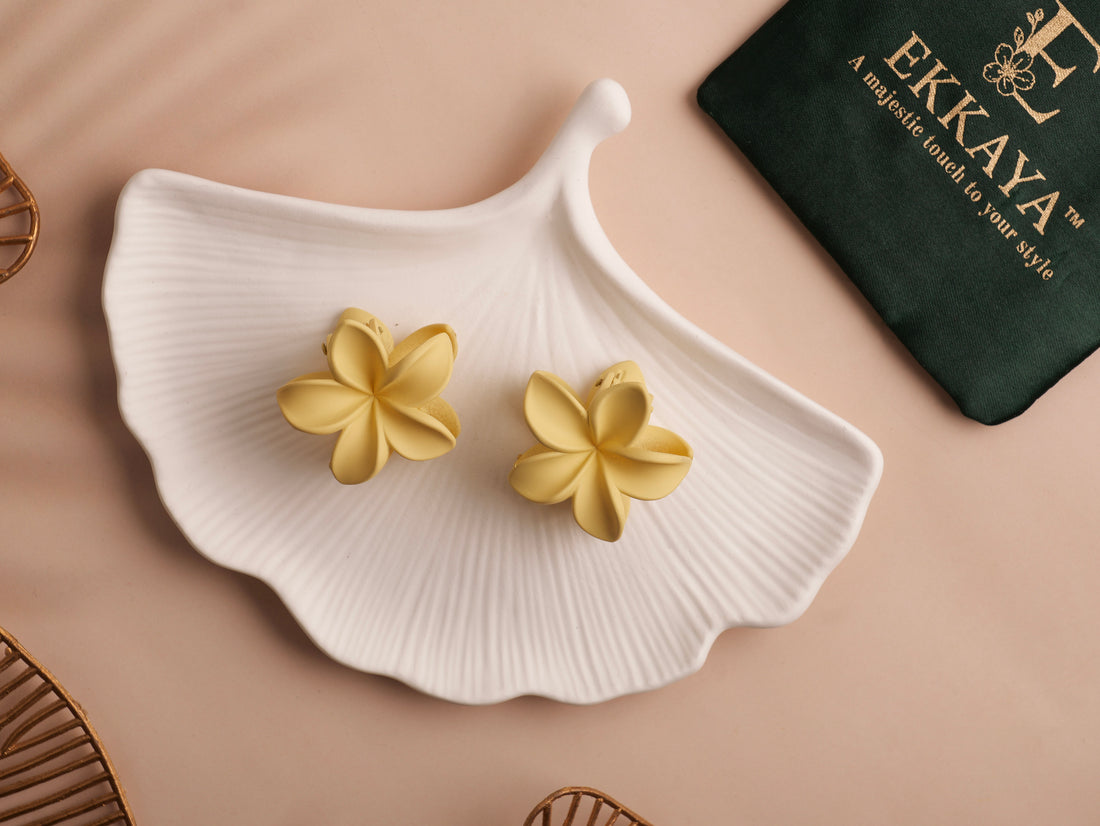 Pastel Mini Duo Claw Set – Soft Tones, Strong Style