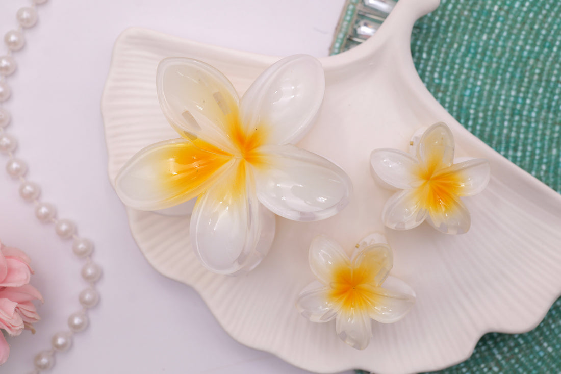 Blossom Shine Resin Flower Claw Set