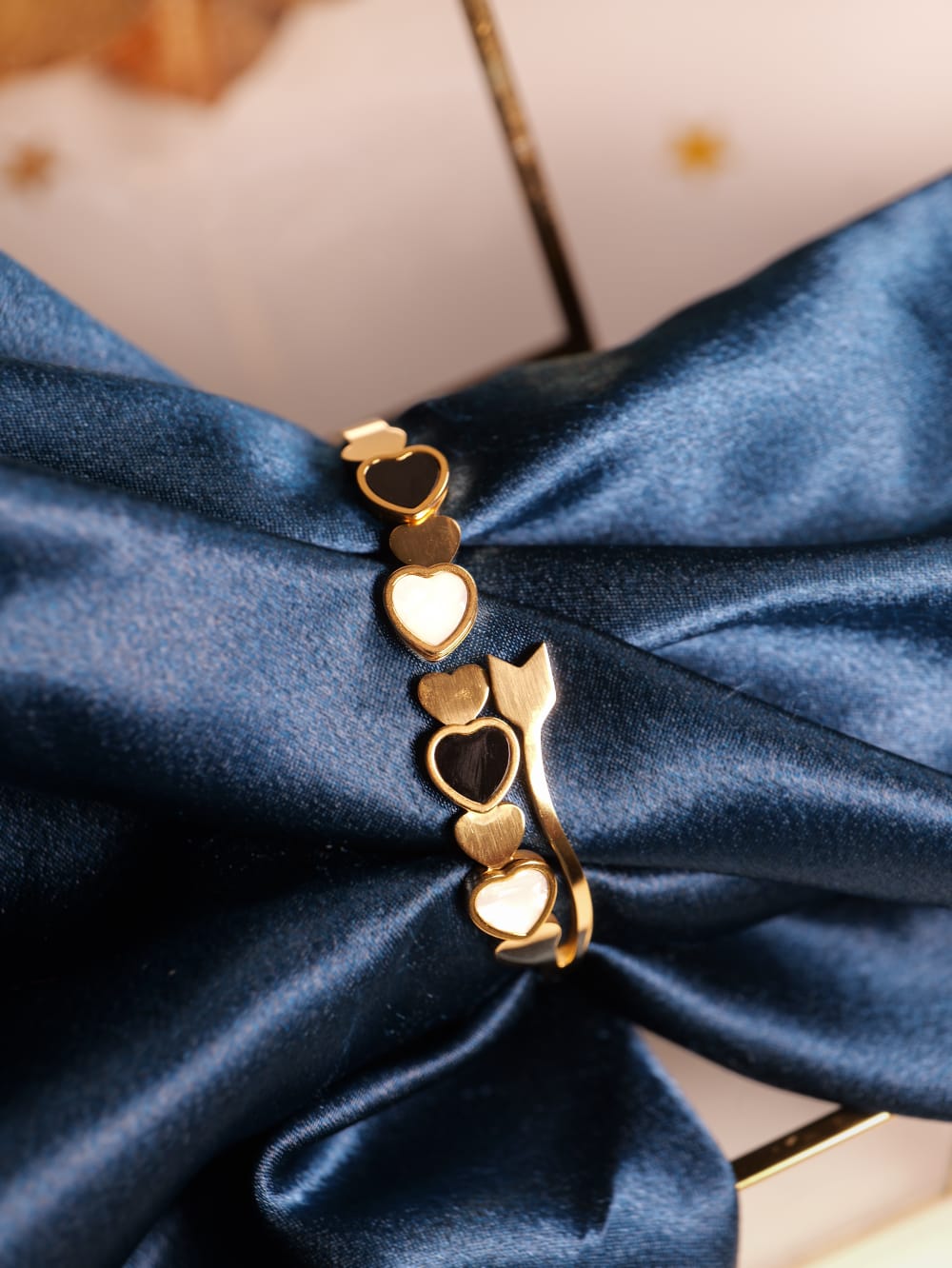 Anti-Tarnish Black & White Heart Bracelet – Gold Finish