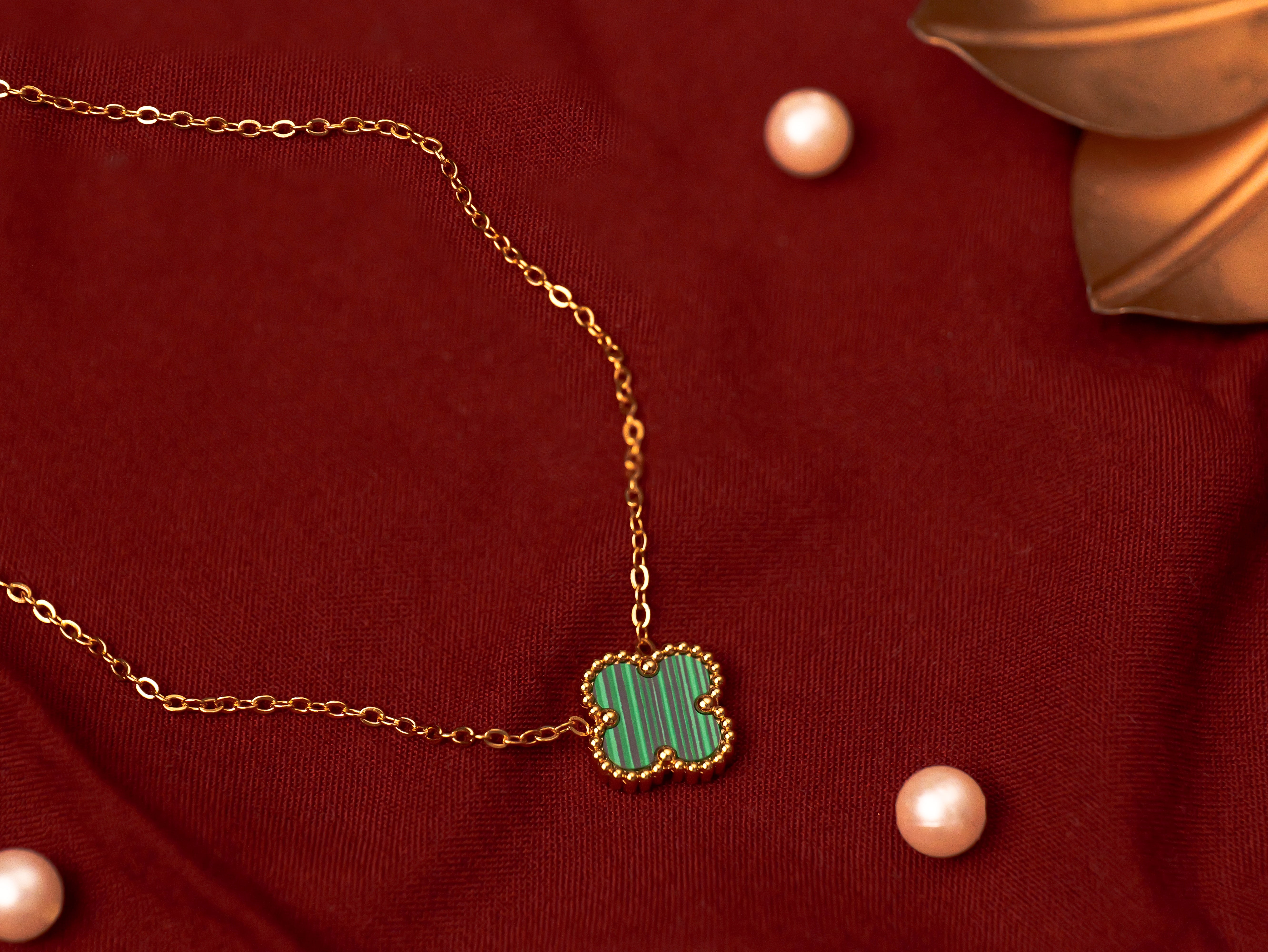 Clover Pendant Necklace