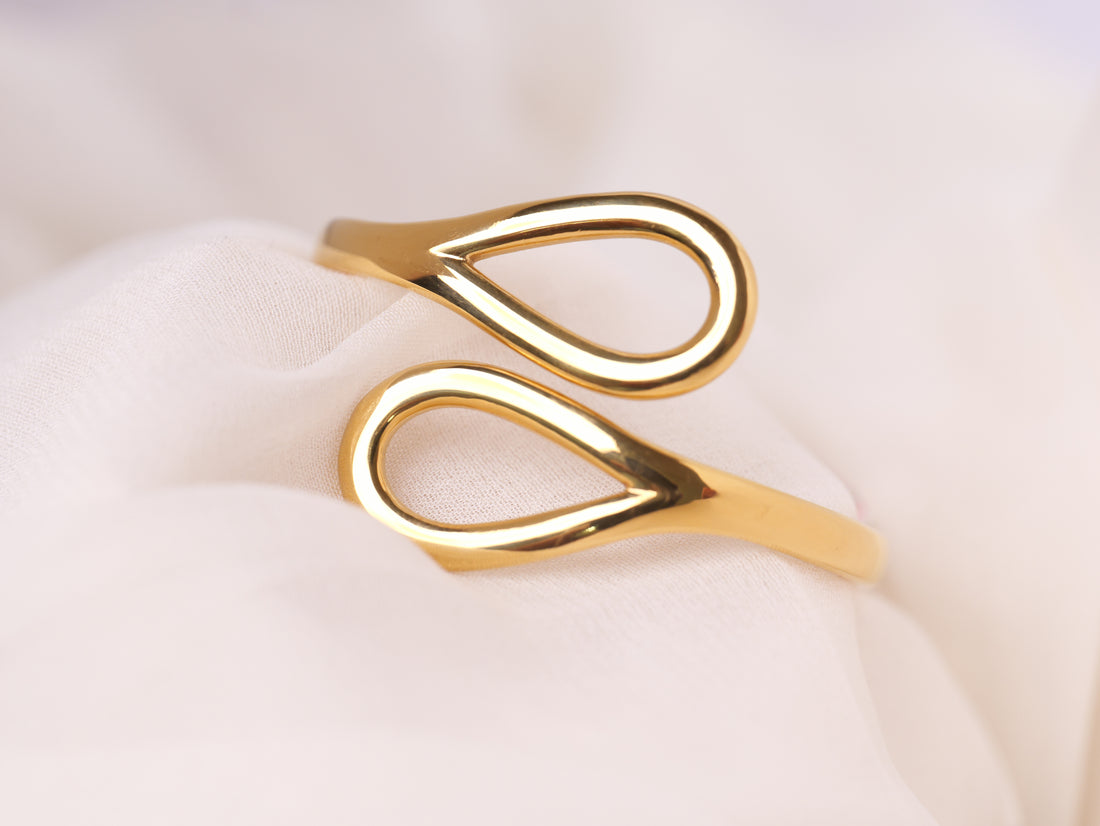Dual Teardrop Open Gold Bracelet