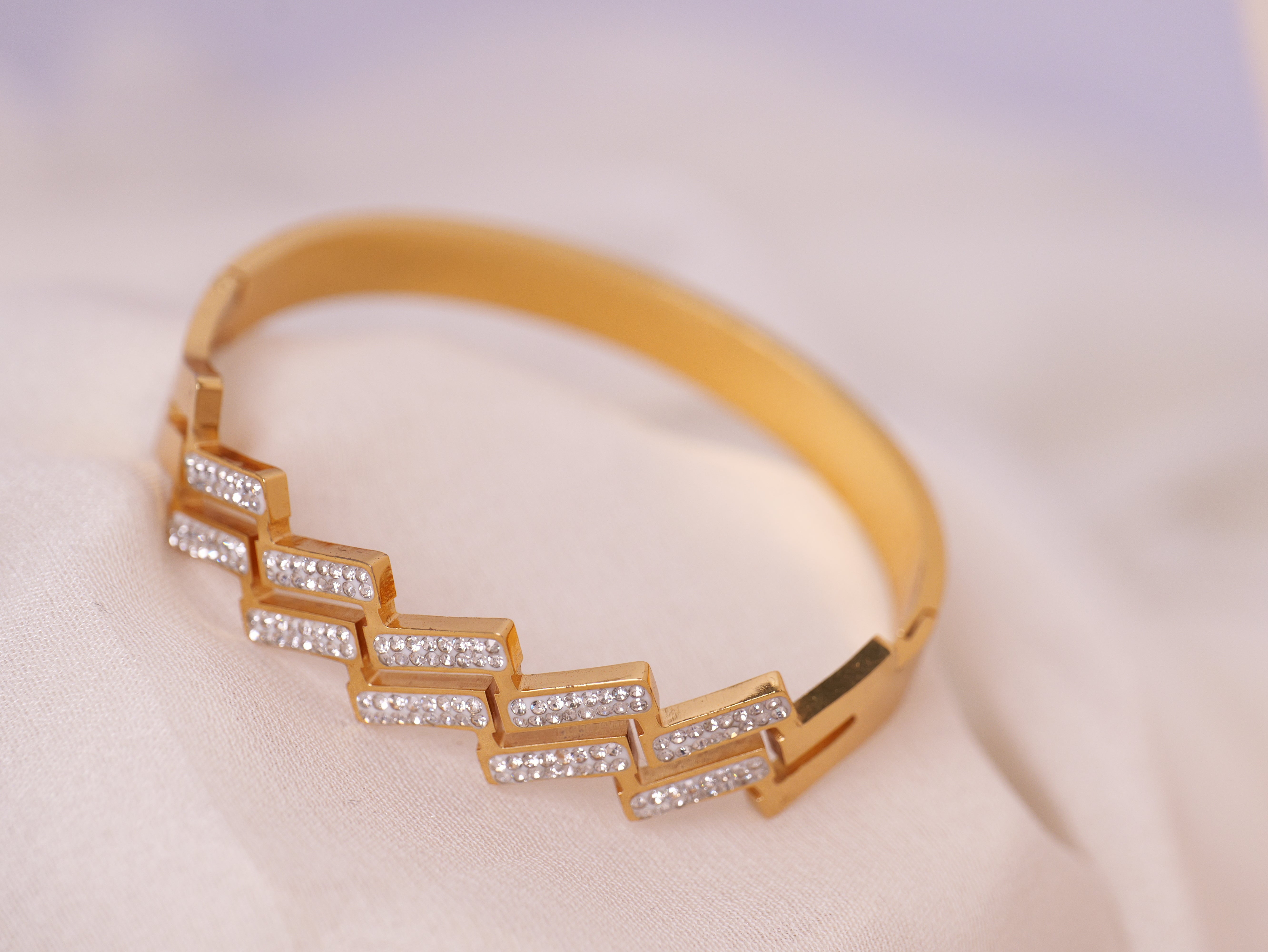 Geometric Diamond Gold Bracelet