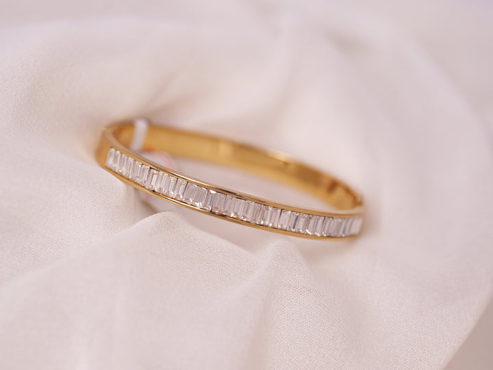 Elegant Baguette-Cut Stone Gold Bracelet for Thin Wrist