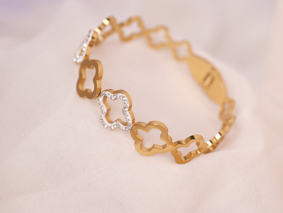 Floral Charm Gold Bracelet