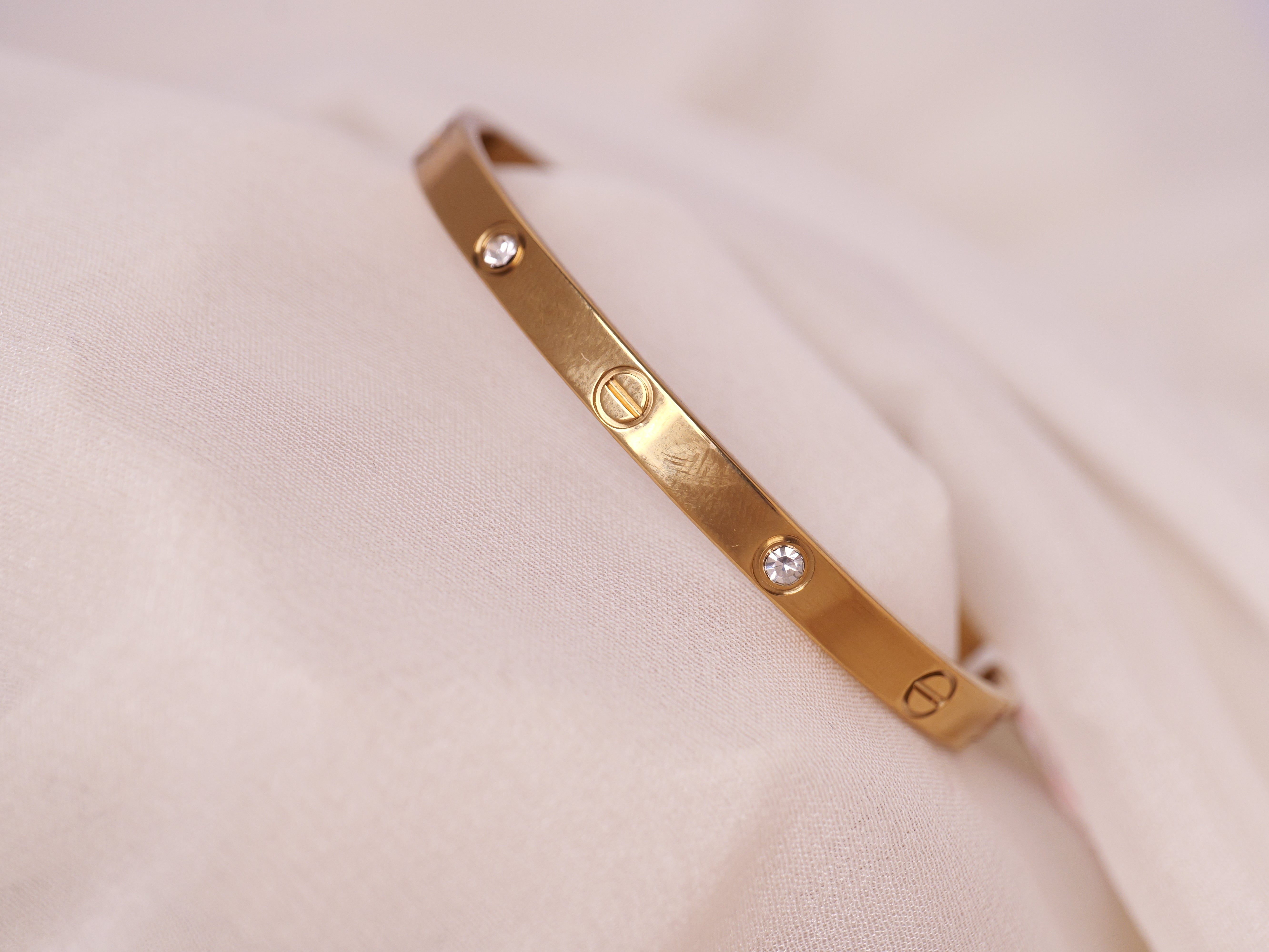 Classic Gold Screw Motif Bracelet