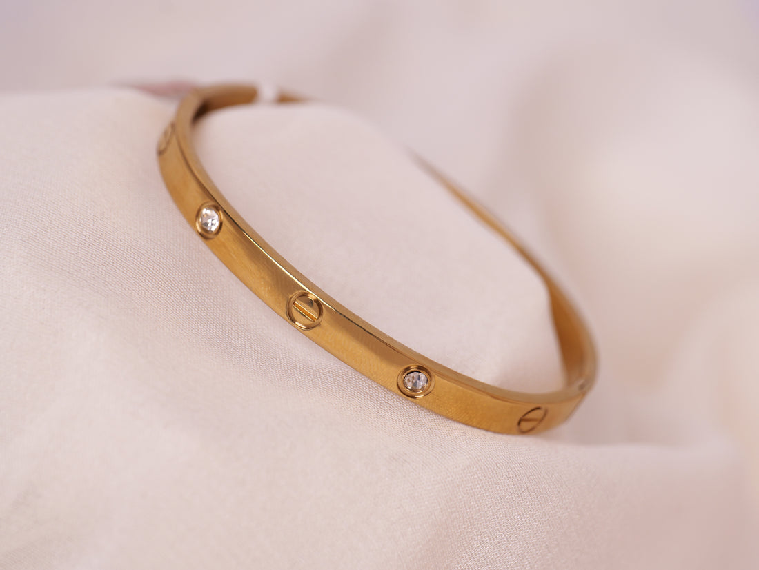Classic Gold Screw Motif Bracelet
