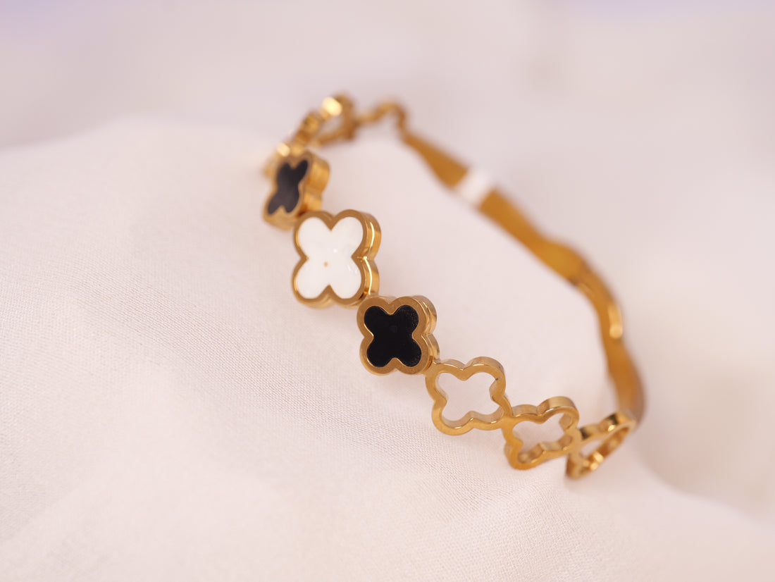 Black & White Clover Charm Bracelet