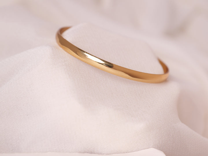 Classic Polished Gold Cuff Bracelet