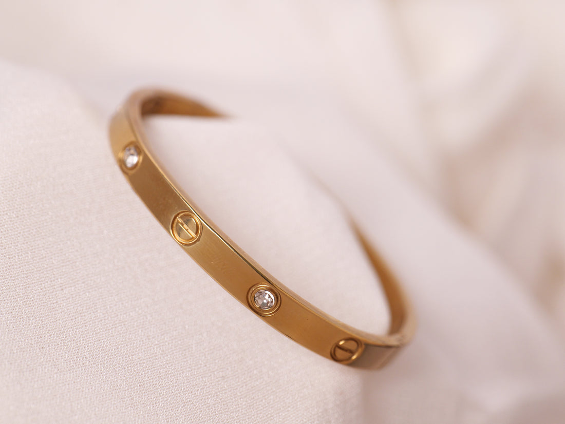 Gold Classic Screw Cuff Broad Bracelet for Thin Wrist