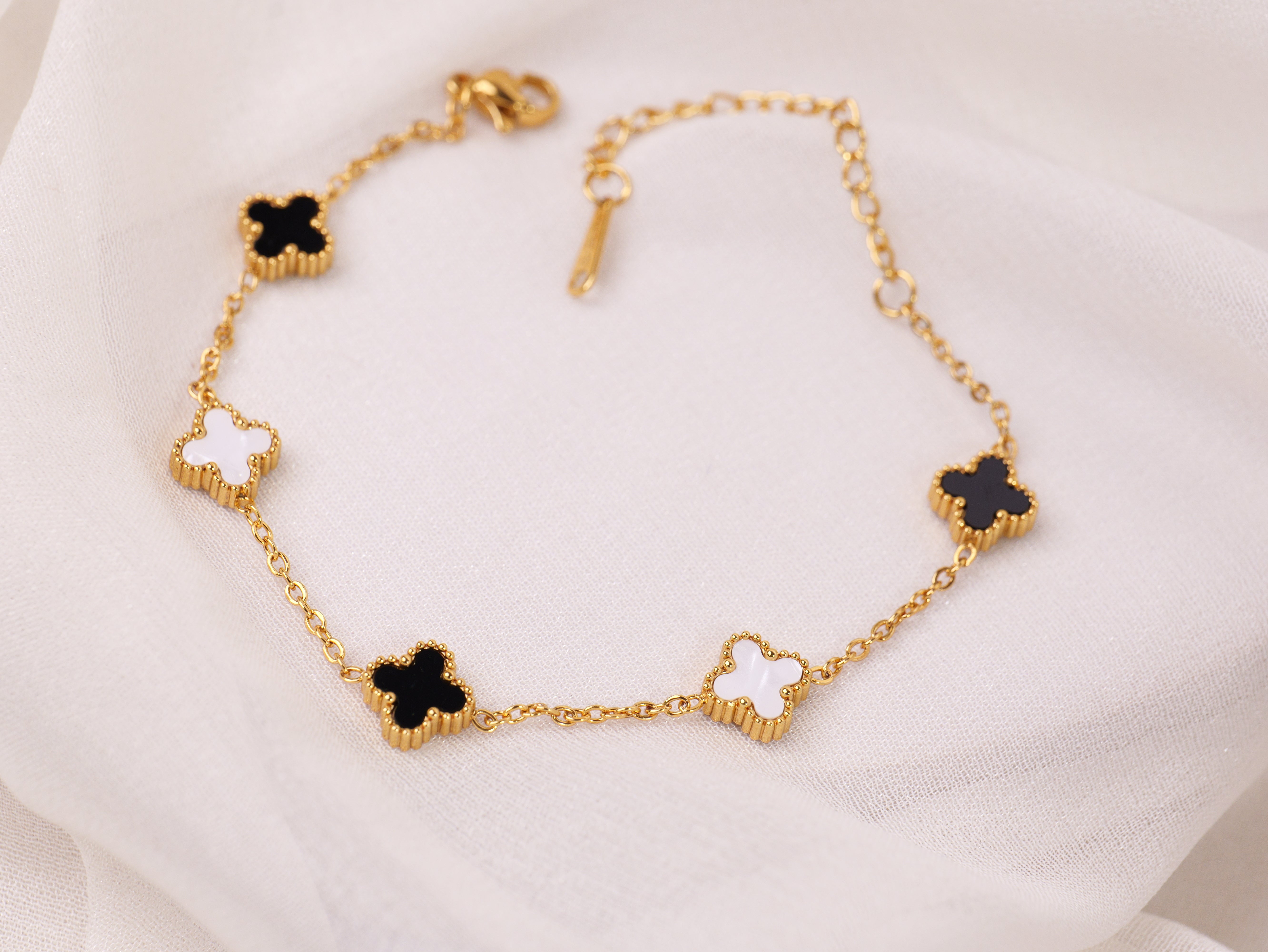 Black White Reversible Small Clover Charm Bracelet