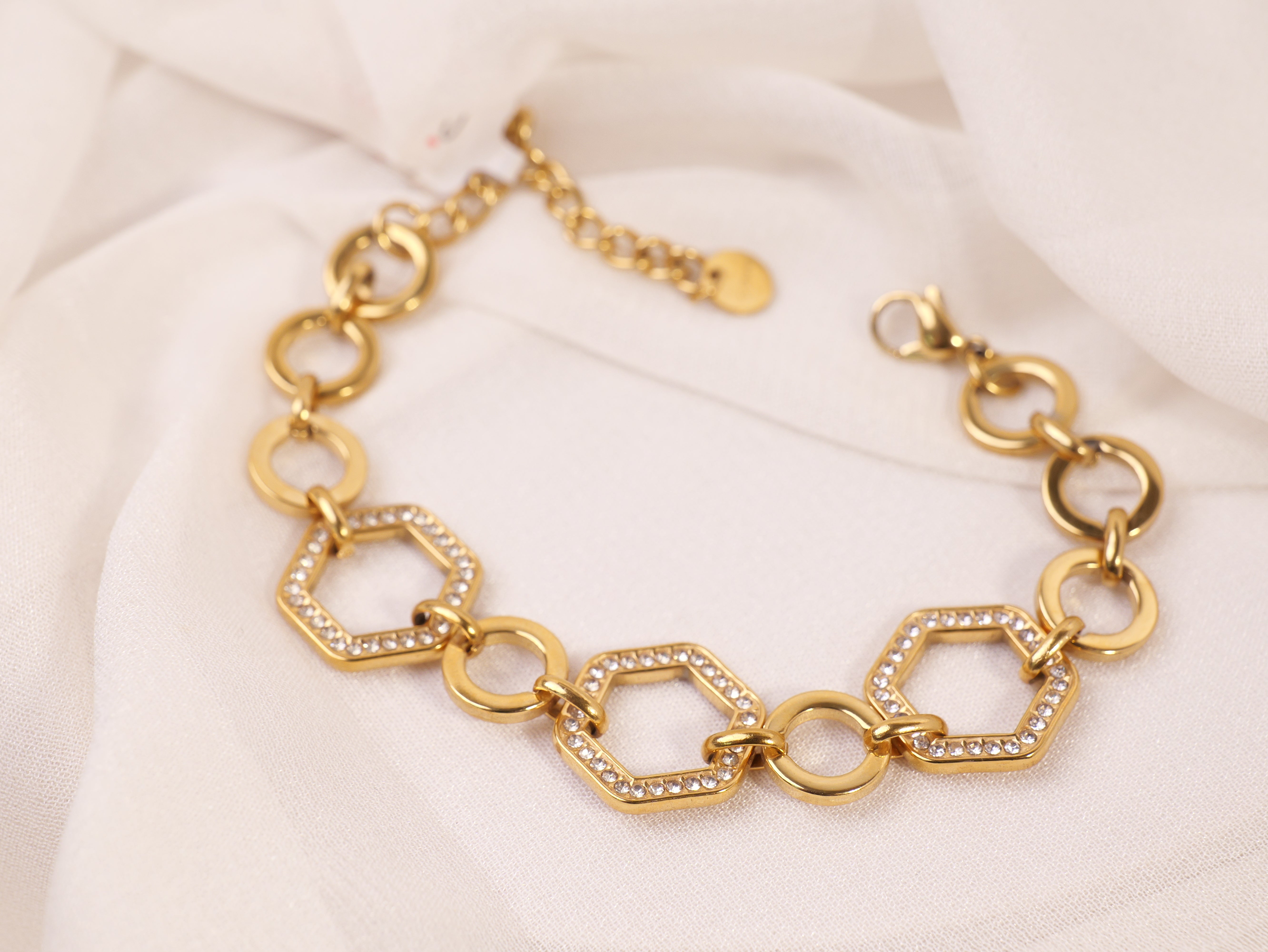 Geometric Gold Link Chain Bracelet