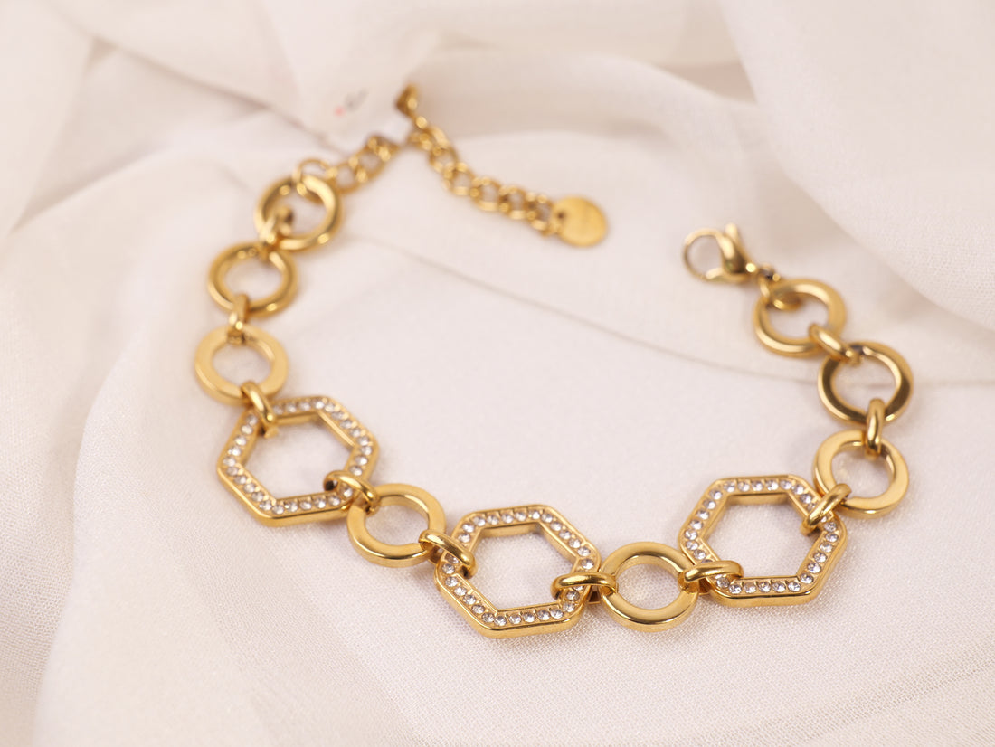 Geometric Gold Link Chain Bracelet