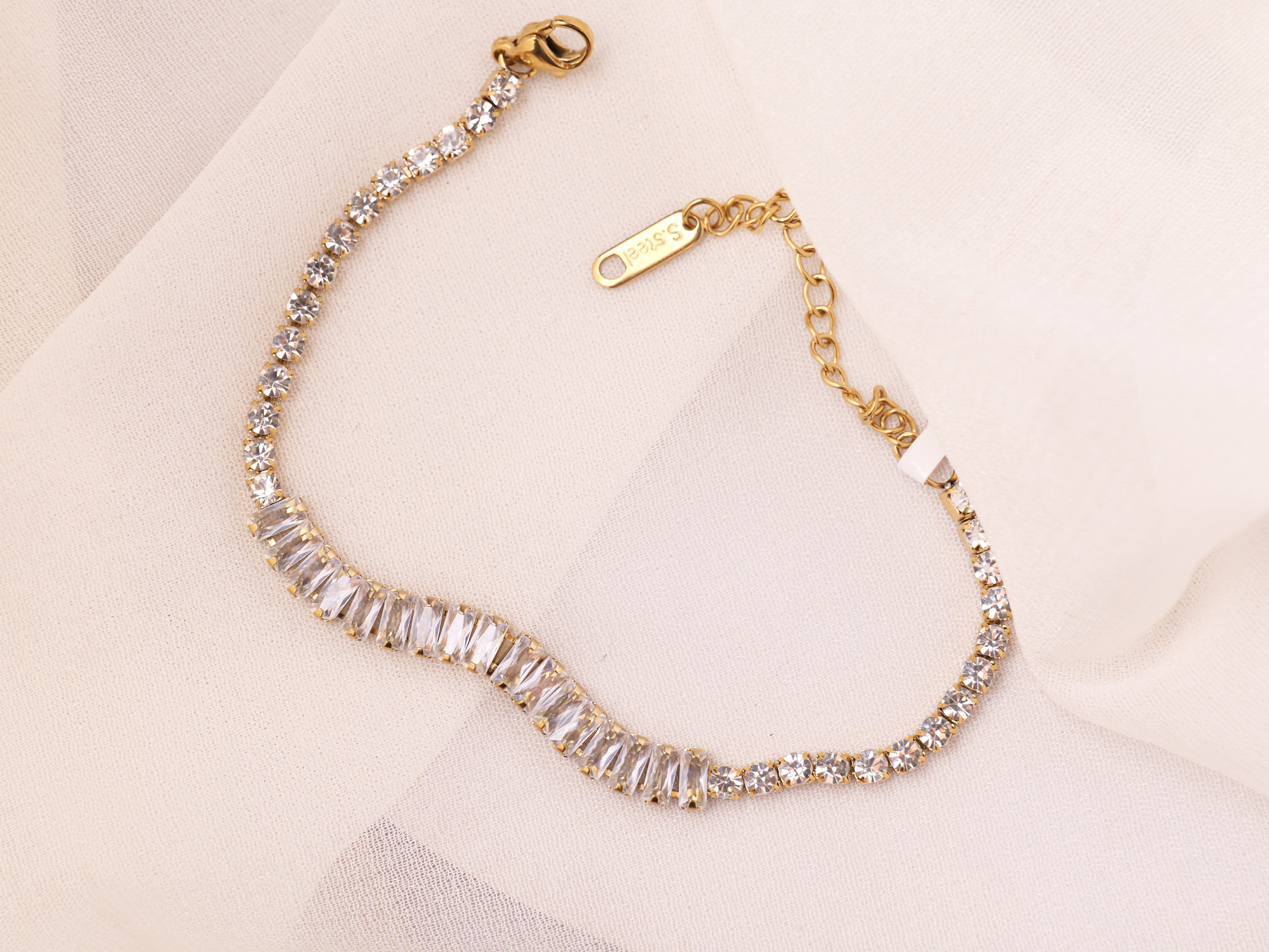 Elegant Crystal Wave Chain Bracelet