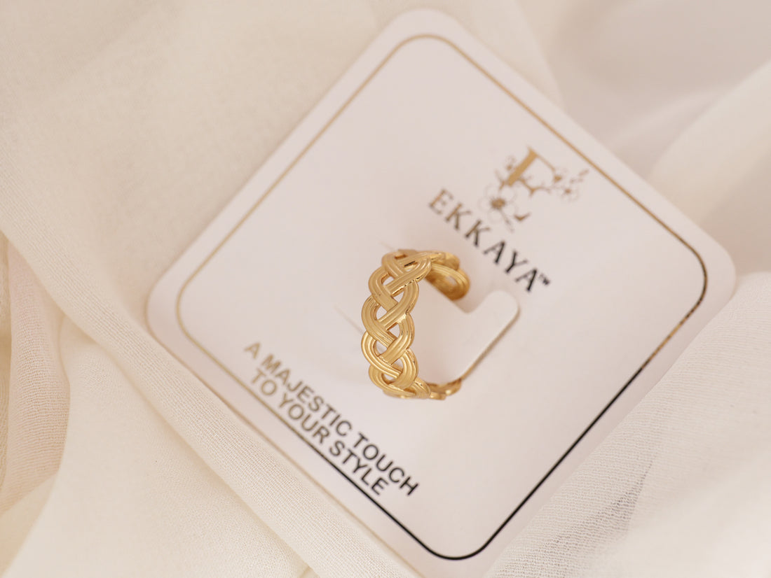 Elegant Braided Band Ring