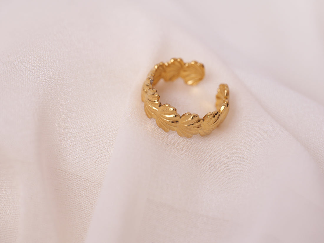 Shell Band Ring