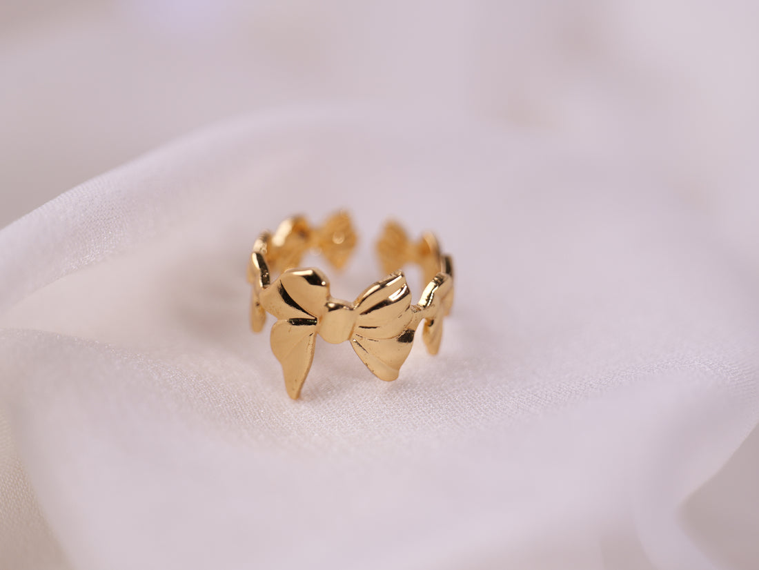 Bow Gold Ring