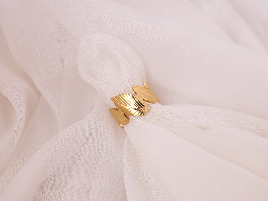 Geometric Leaf Wave Ring