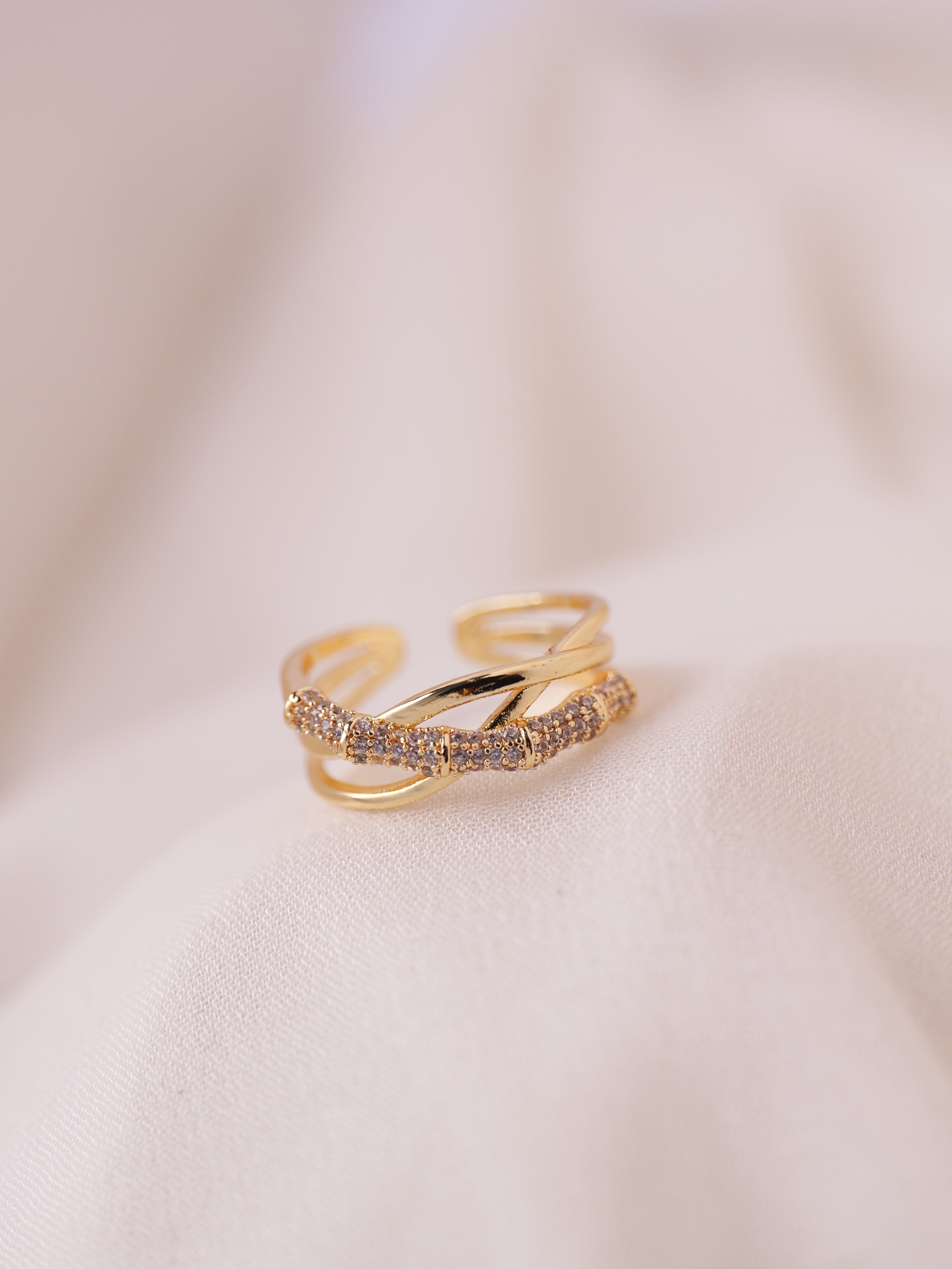 Twisted Elegance Ring