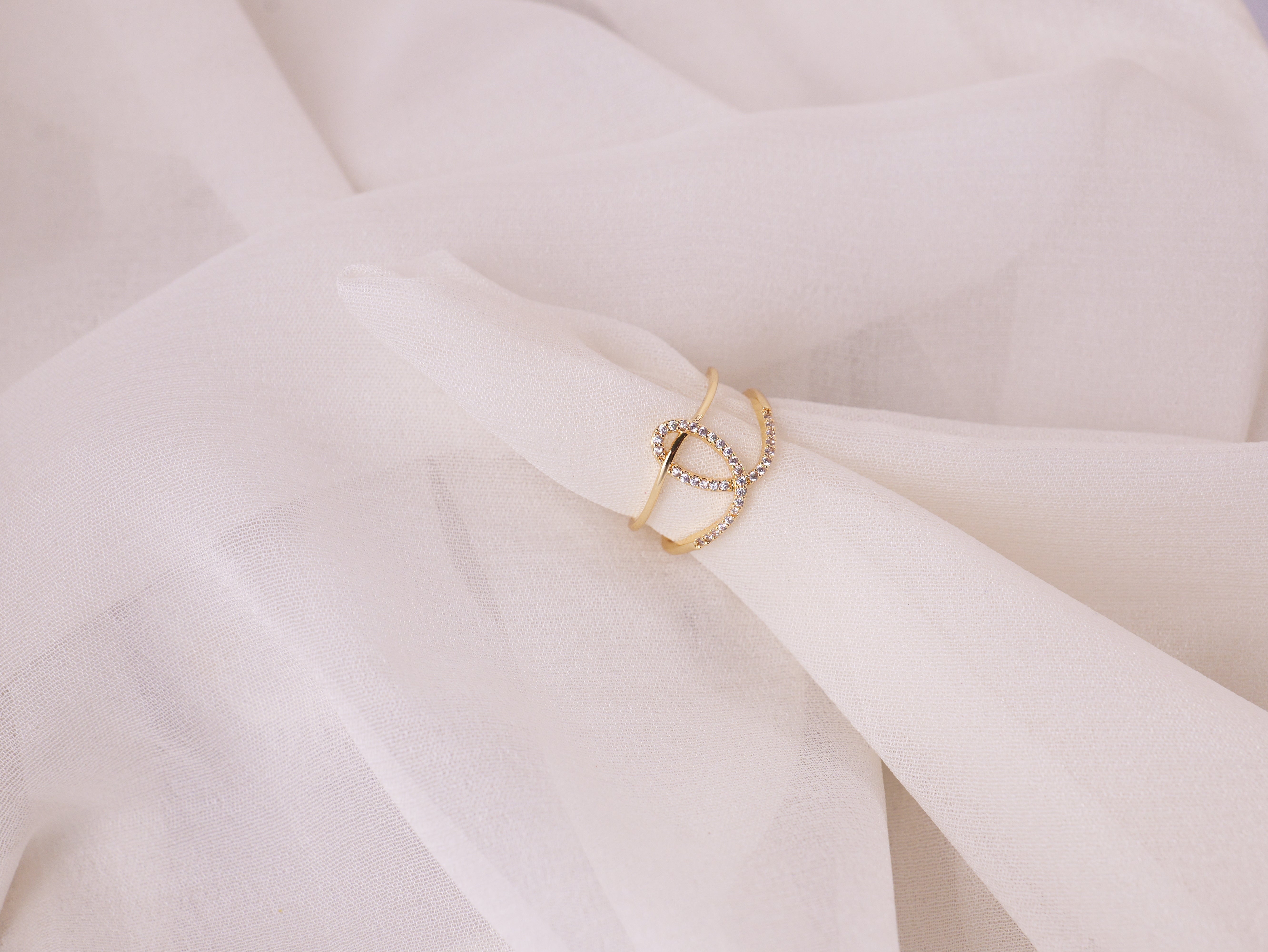 Twisted Harmony Ring