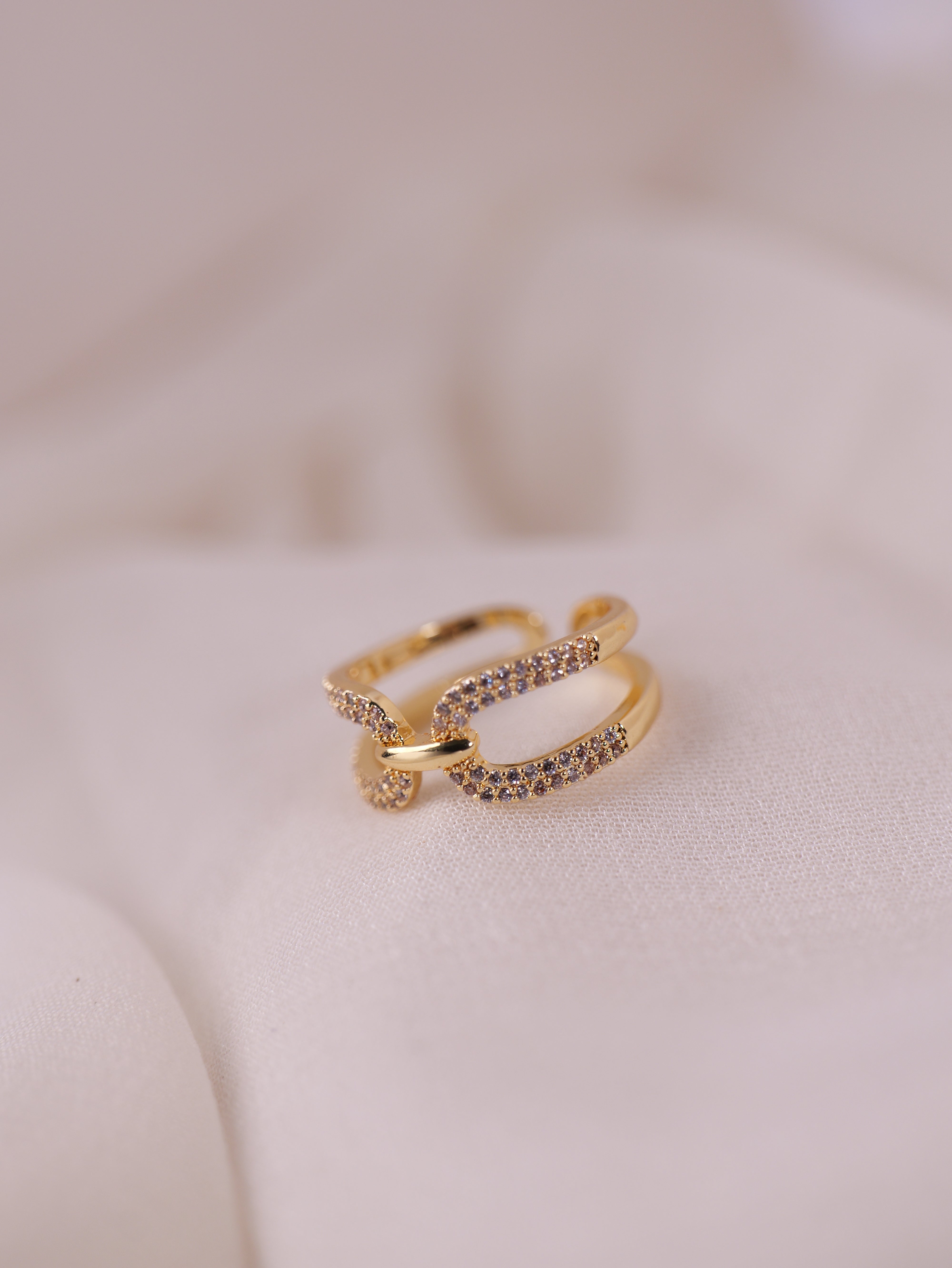 Linked Elegance Ring