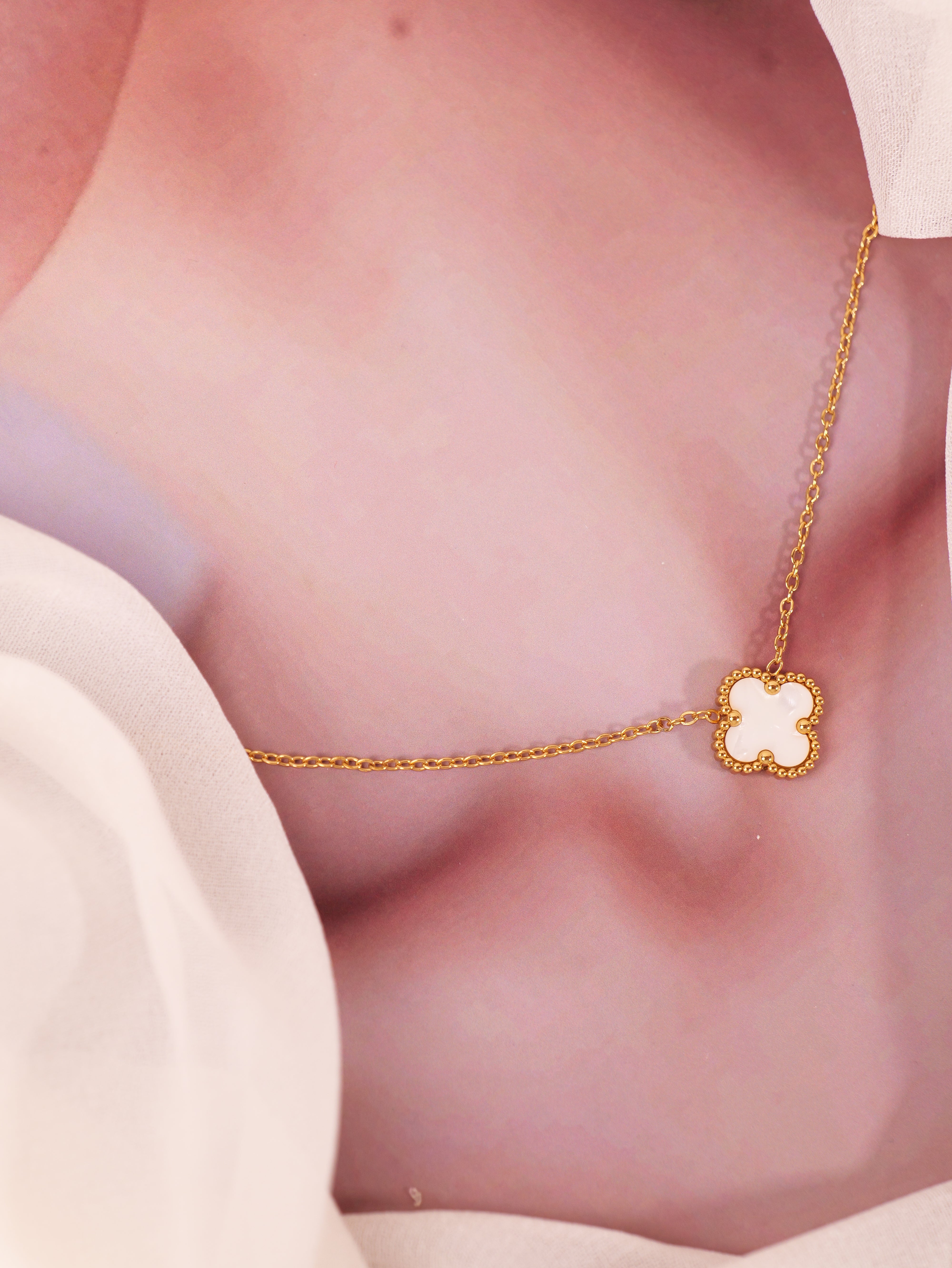 Clover Pendant Necklace