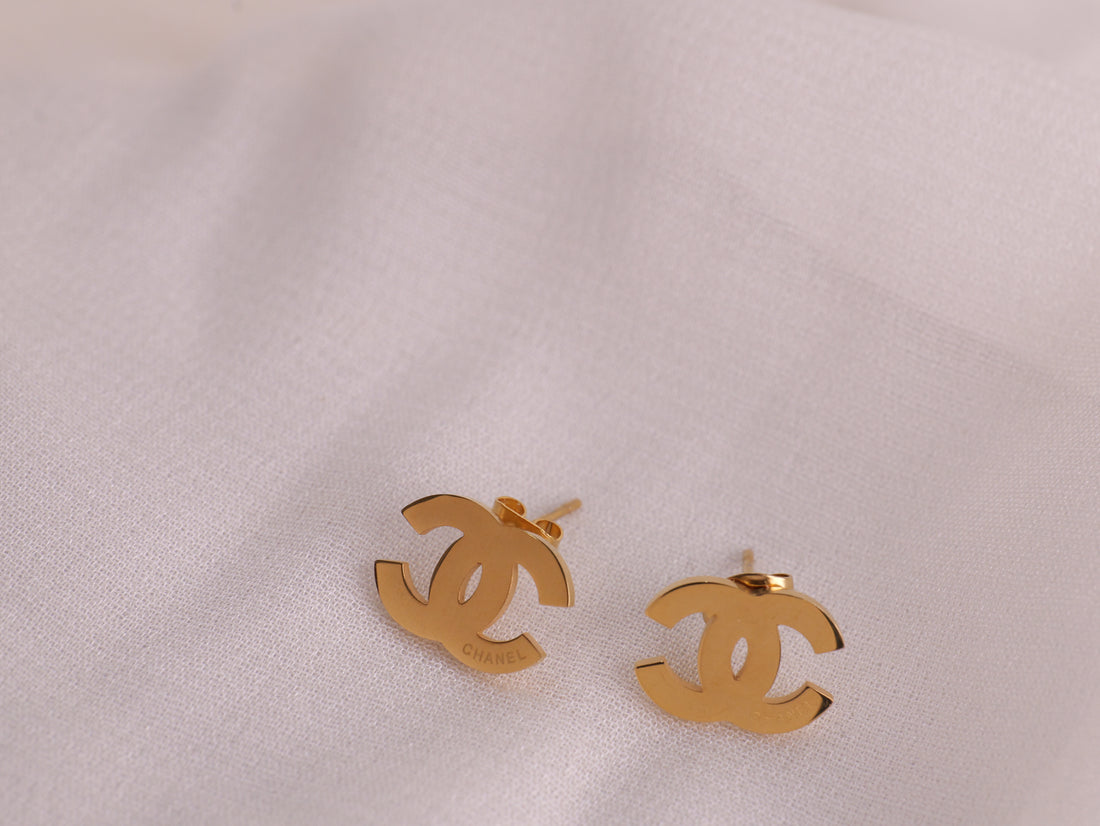 Elegant Chanel-Inspired Gold Necklace & Earring Set