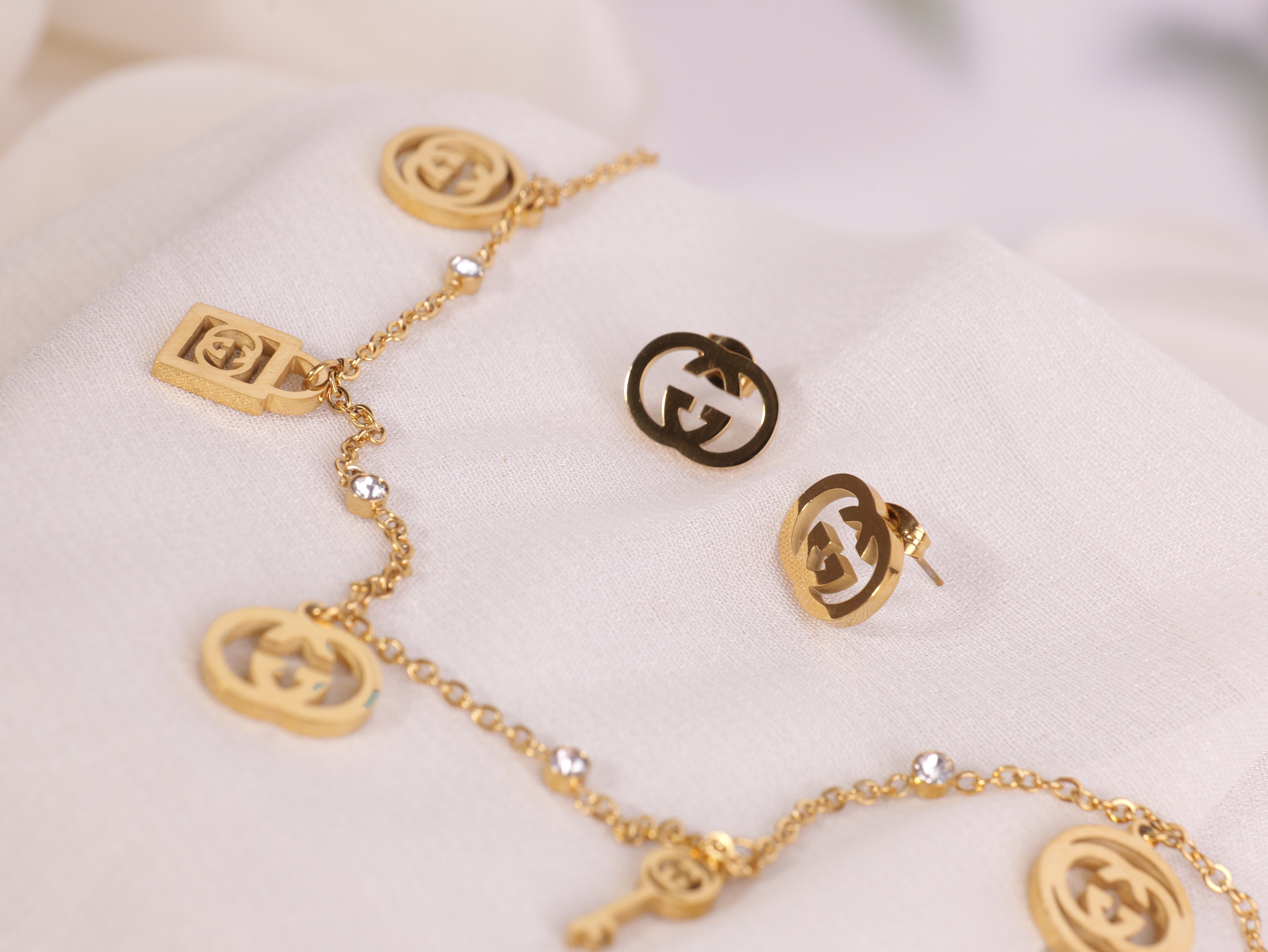 Stylish Gucci Inspired Gold Jewelry Set