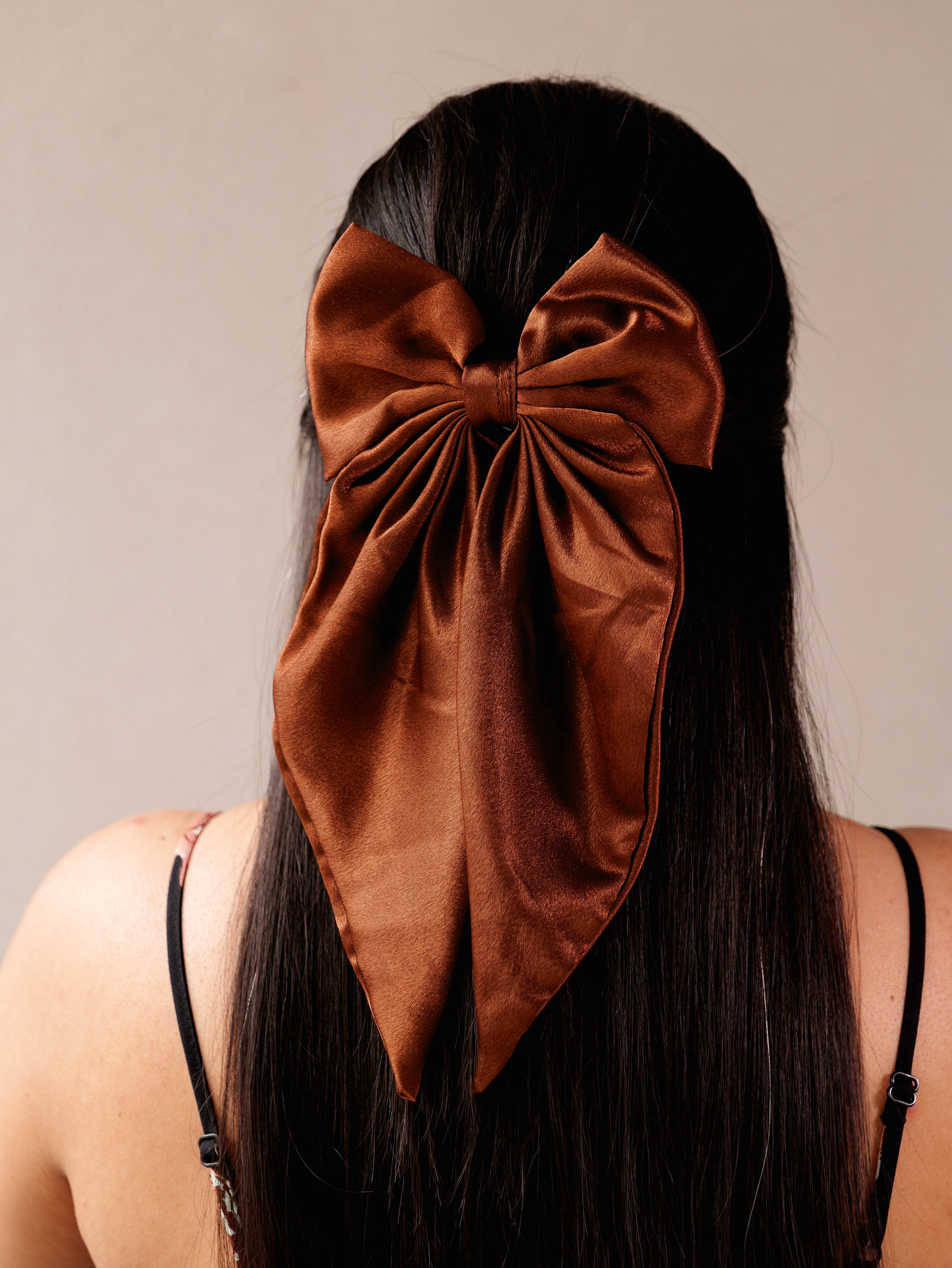 Royale Satin Bow – Luxe Volume with a Touch of Grace