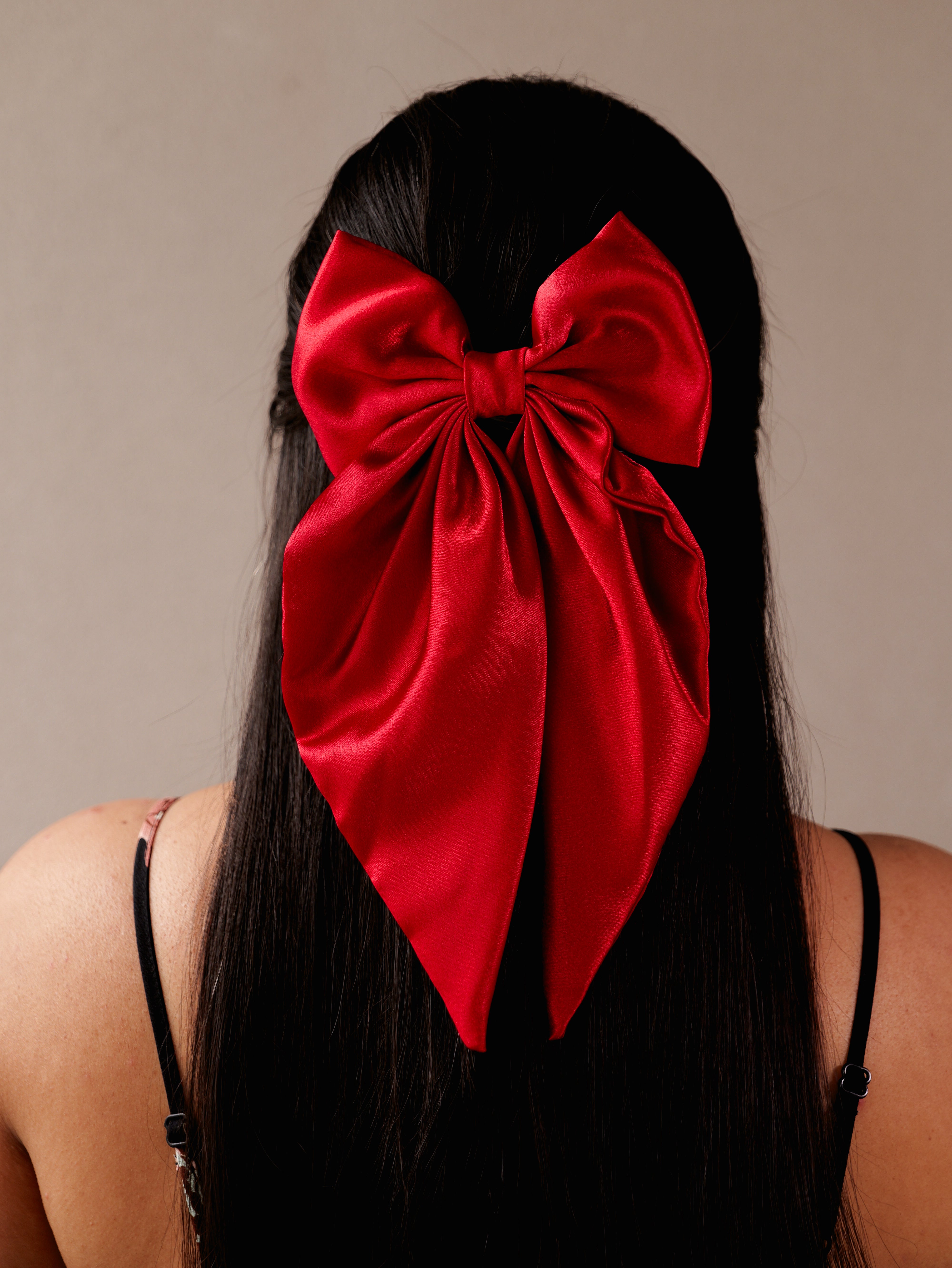 Royale Satin Bow – Luxe Volume with a Touch of Grace