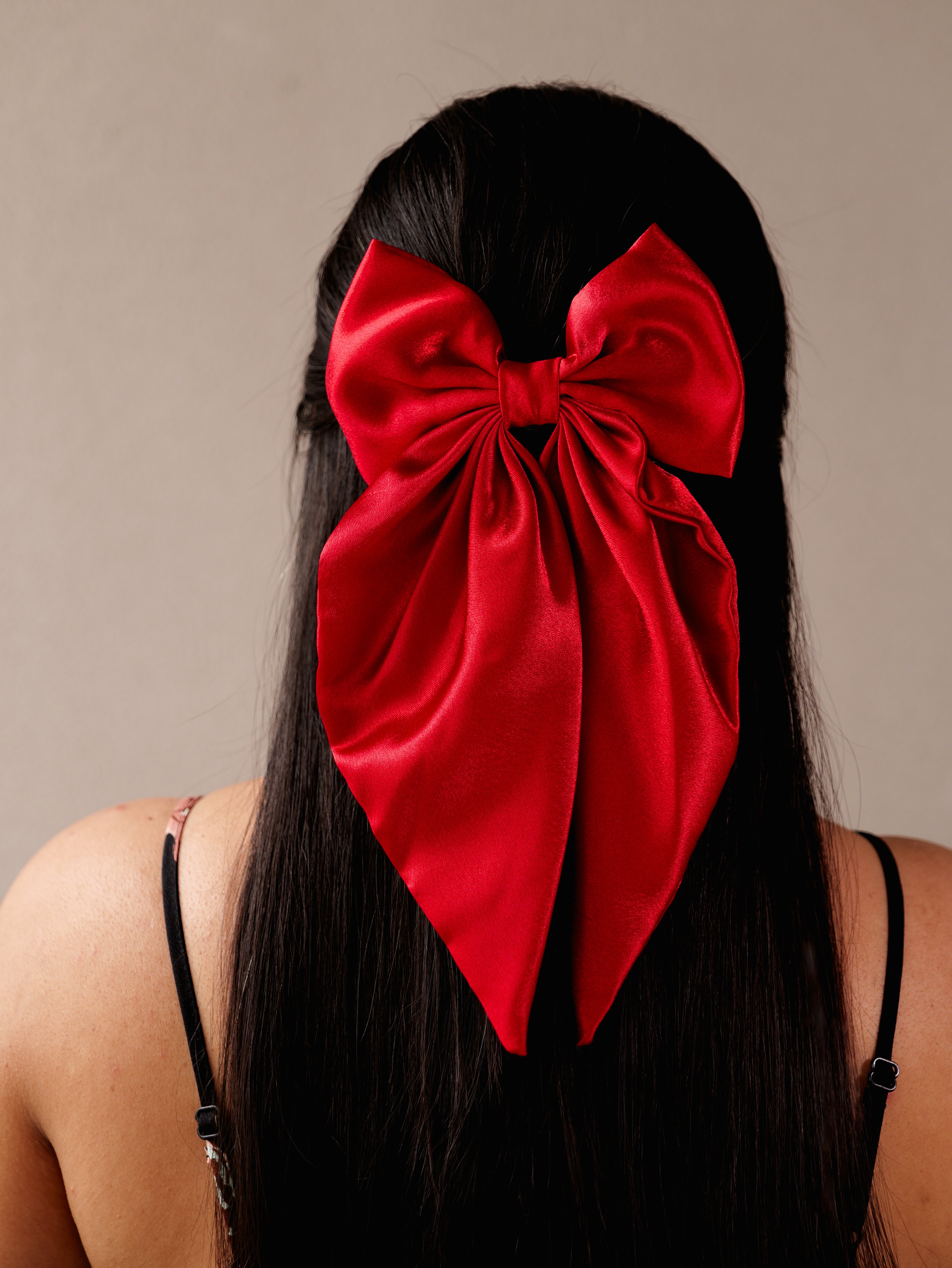 Royale Satin Bow – Luxe Volume with a Touch of Grace