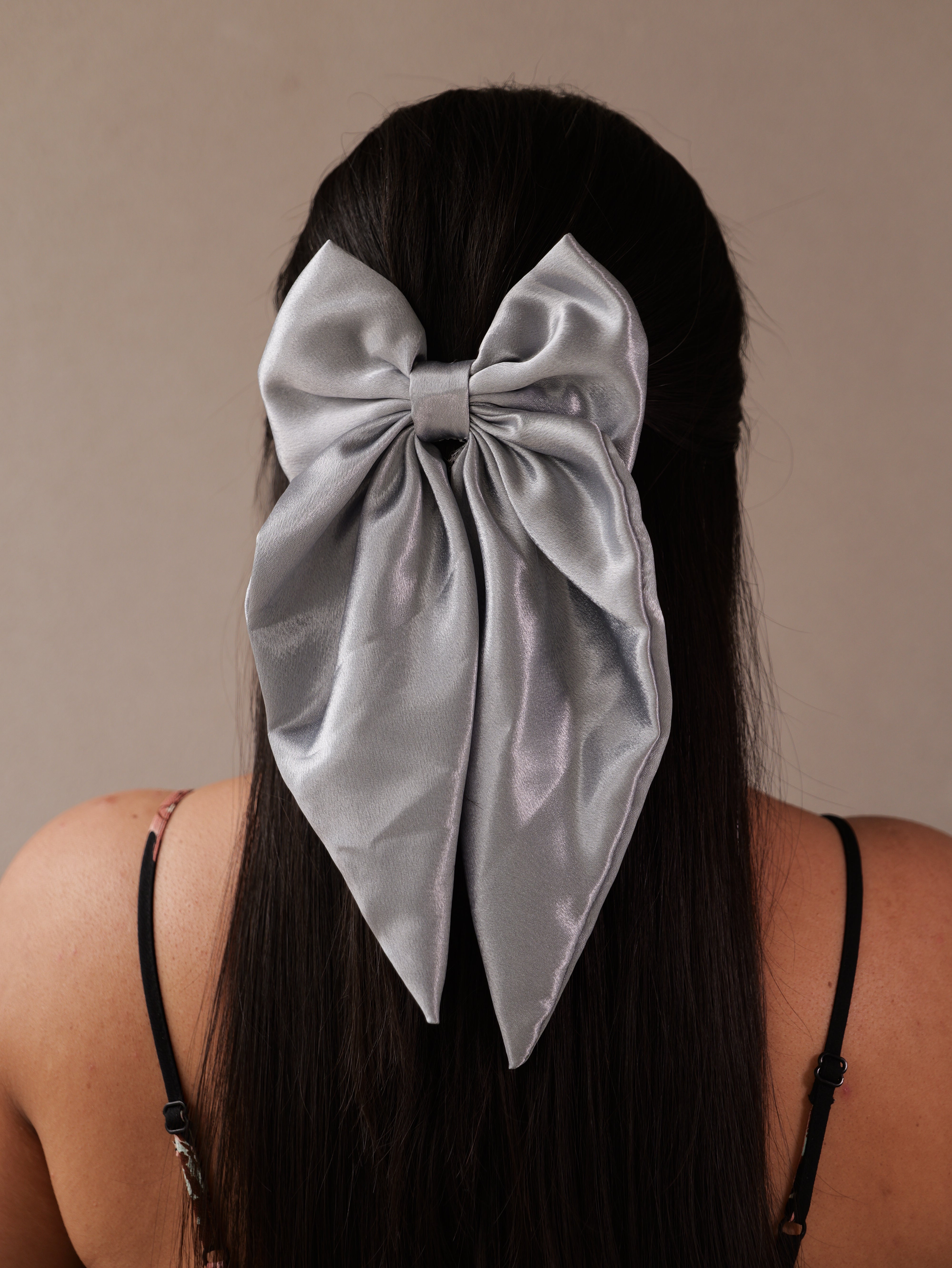 Royale Satin Bow – Luxe Volume with a Touch of Grace