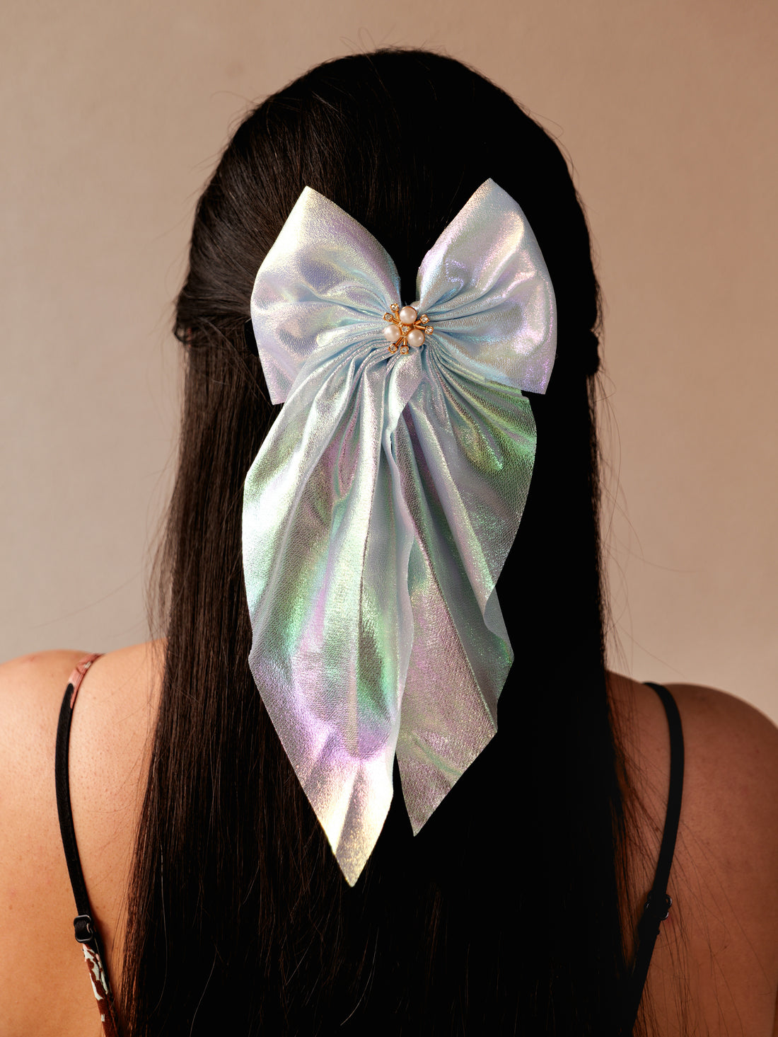 Pearl Shine Hair Bow – Vintage Elegance for Timeless Style
