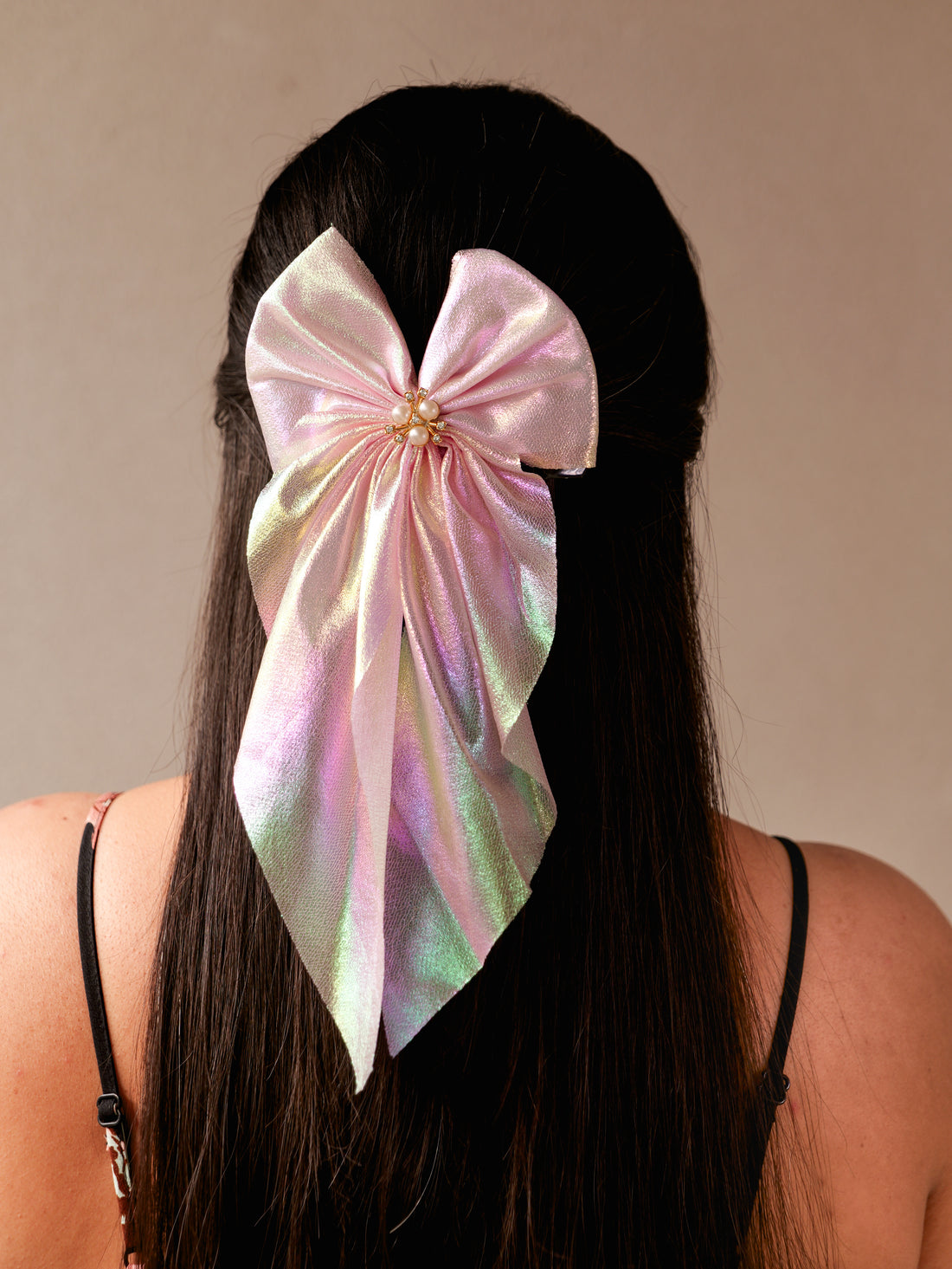 Pearl Shine Hair Bow – Vintage Elegance for Timeless Style